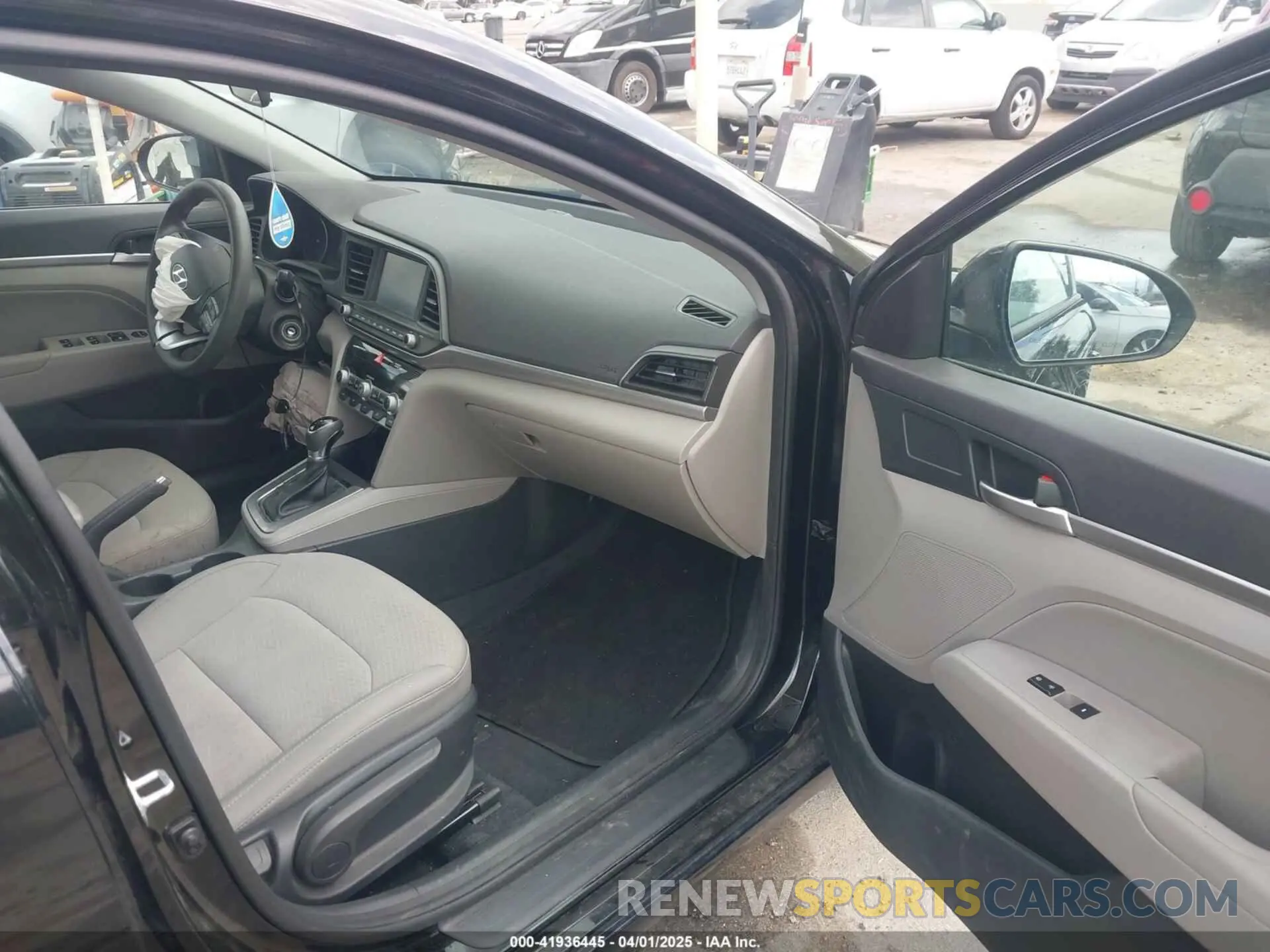 5 Photograph of a damaged car 5NPD84LF6LH534418 HYUNDAI ELANTRA 2020