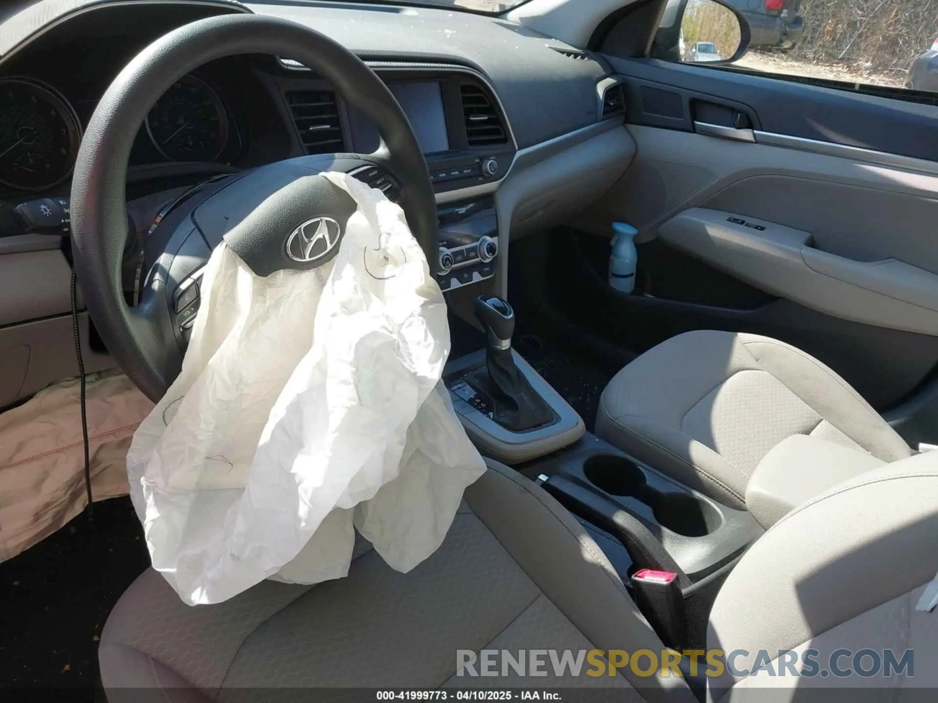 5 Photograph of a damaged car 5NPD84LF6LH536119 HYUNDAI ELANTRA 2020
