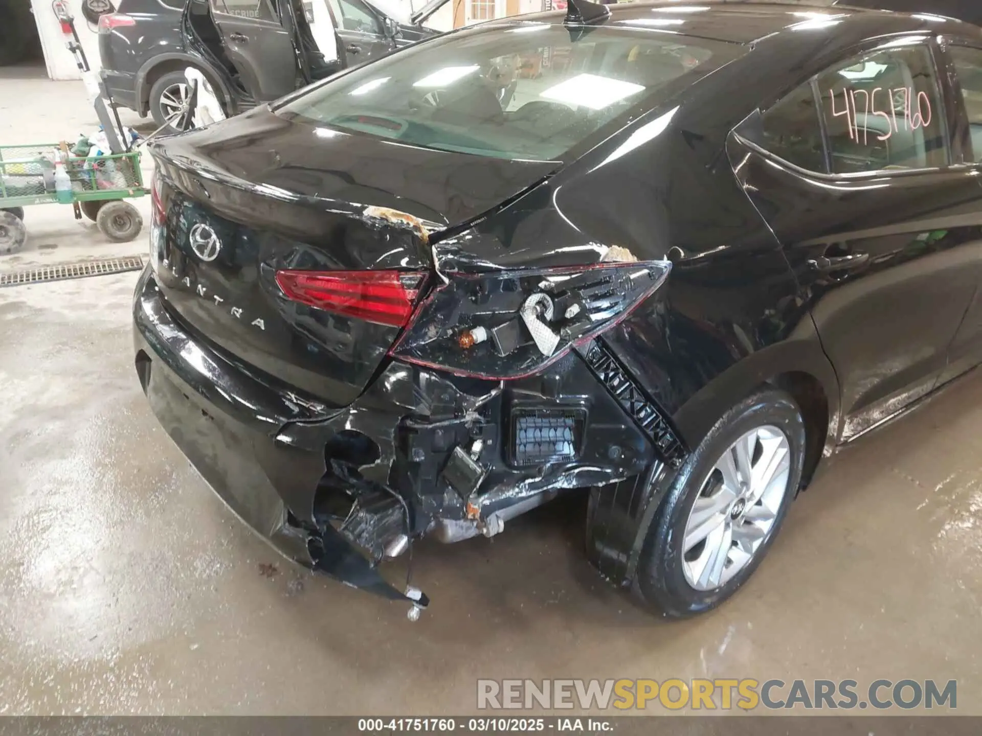6 Photograph of a damaged car 5NPD84LF6LH541806 HYUNDAI ELANTRA 2020