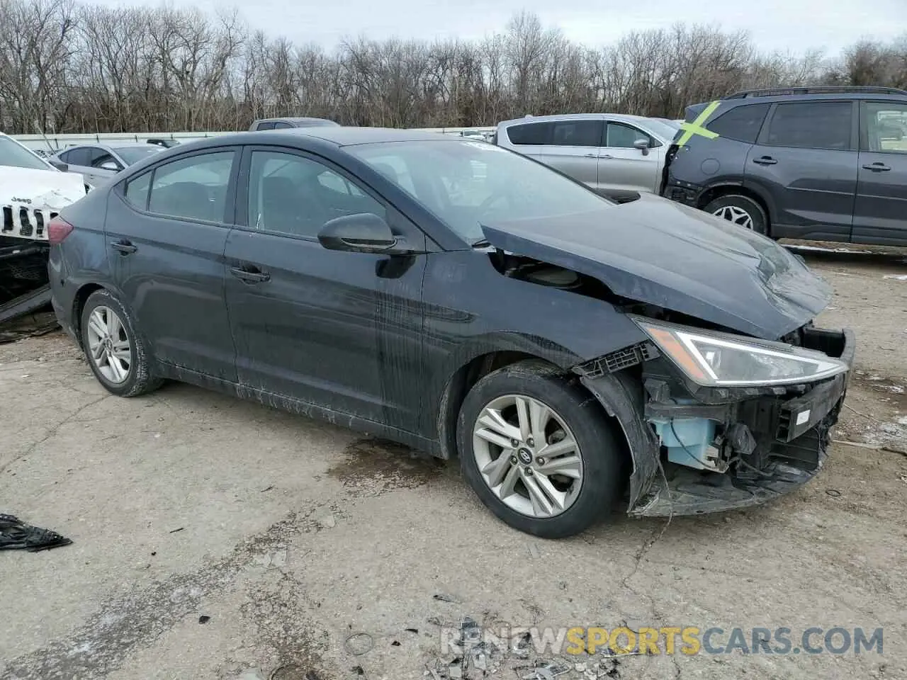 4 Photograph of a damaged car 5NPD84LF6LH570058 HYUNDAI ELANTRA 2020