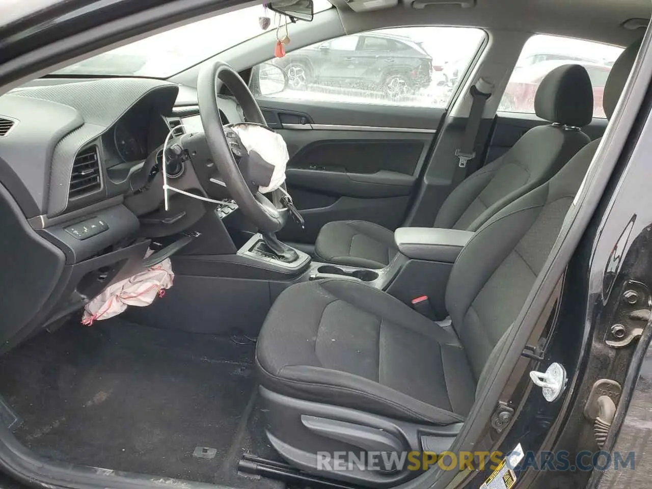 7 Photograph of a damaged car 5NPD84LF6LH570058 HYUNDAI ELANTRA 2020
