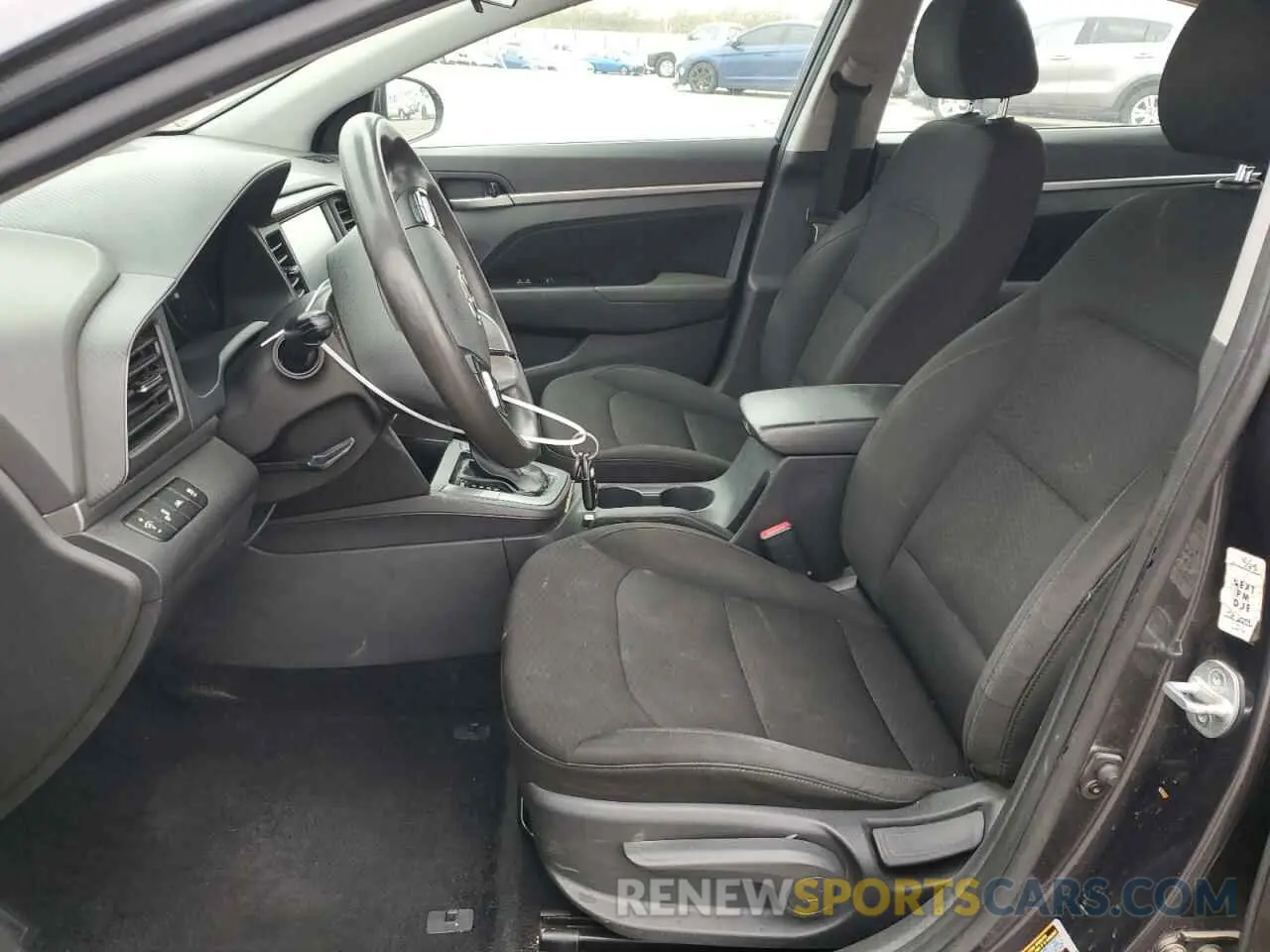 7 Photograph of a damaged car 5NPD84LF6LH571307 HYUNDAI ELANTRA 2020