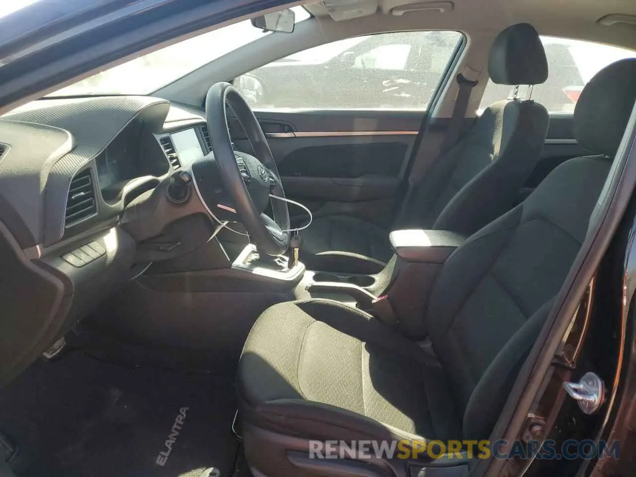 7 Photograph of a damaged car 5NPD84LF6LH589581 HYUNDAI ELANTRA 2020