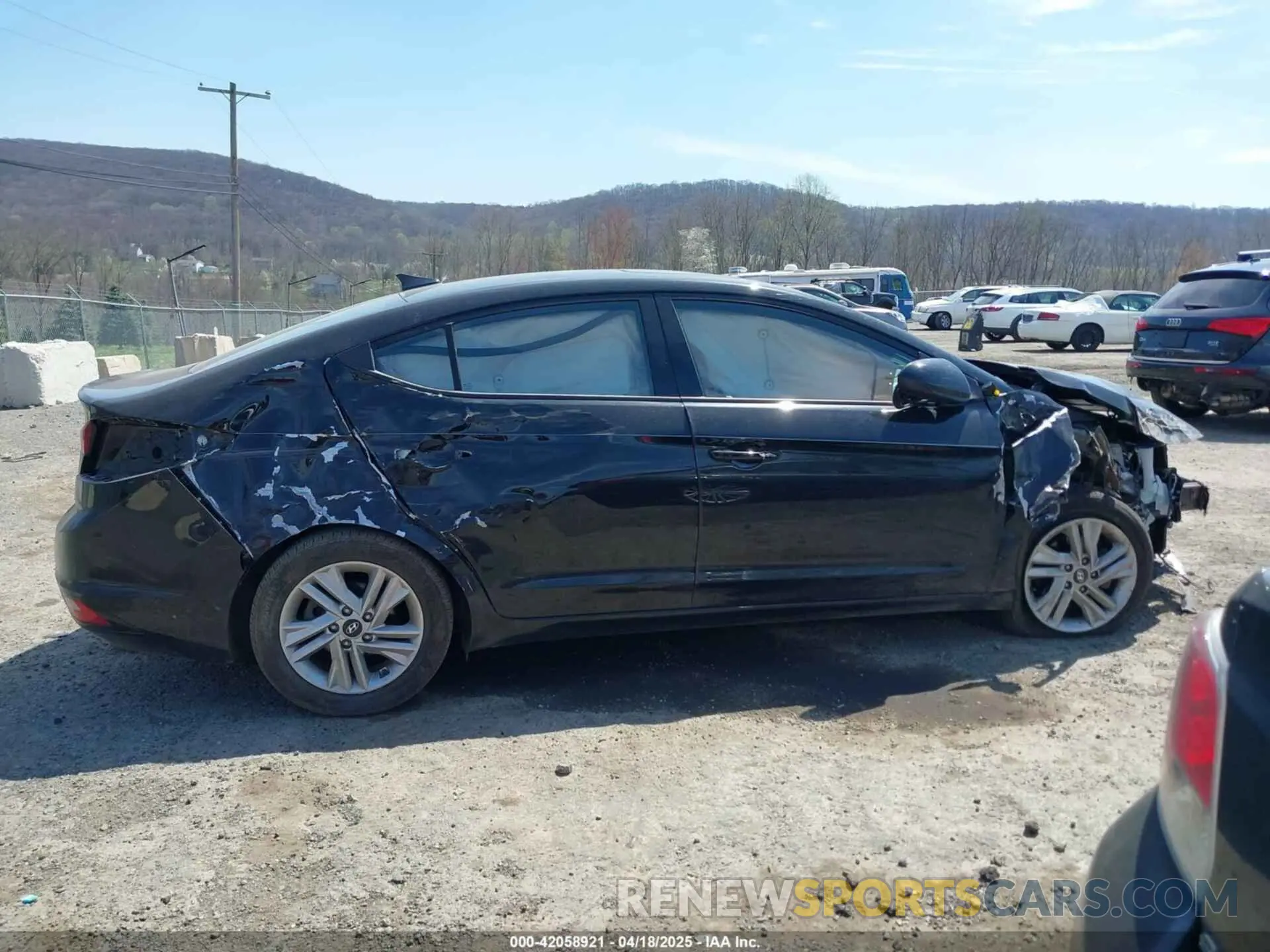 14 Фотография поврежденного автомобиля 5NPD84LF6LH613913 HYUNDAI ELANTRA 2020
