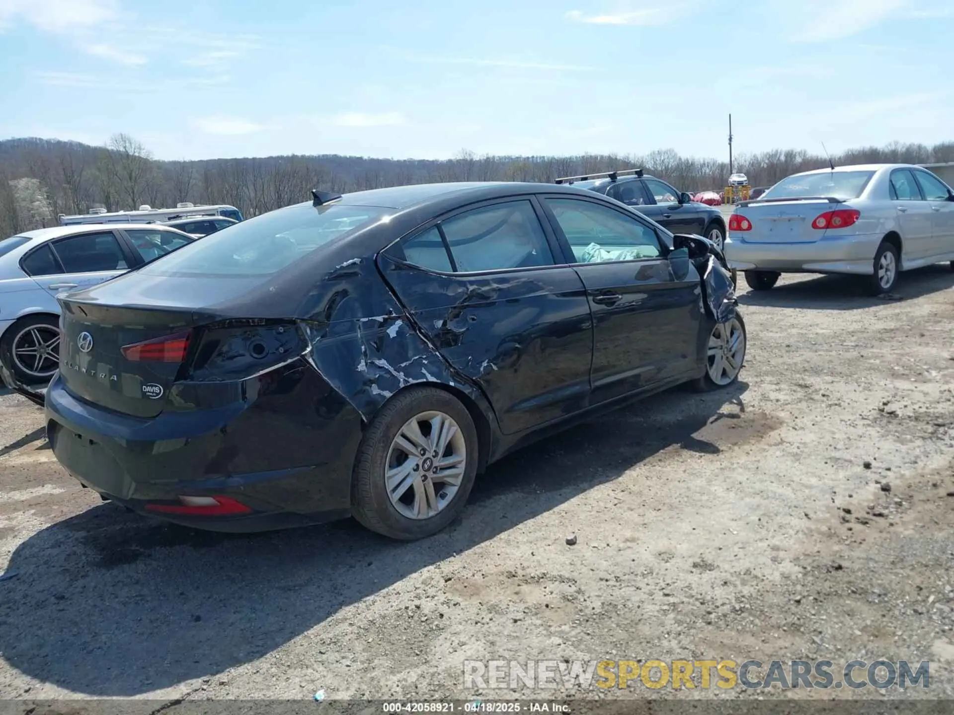 4 Фотография поврежденного автомобиля 5NPD84LF6LH613913 HYUNDAI ELANTRA 2020