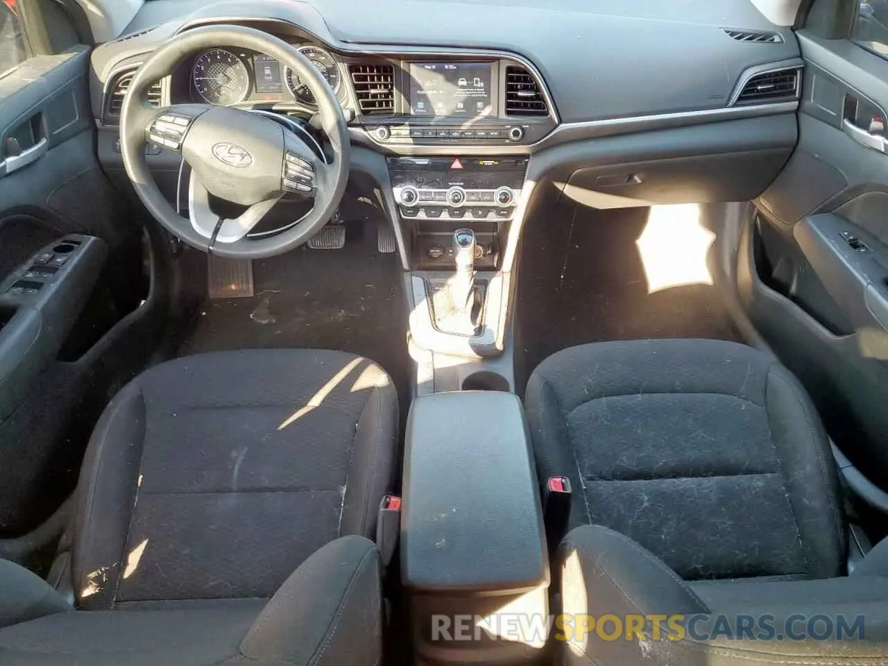 8 Фотография поврежденного автомобиля 5NPD84LF6LH620716 HYUNDAI ELANTRA 2020