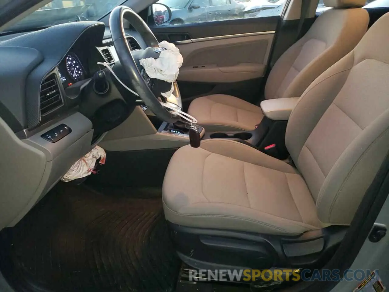 7 Photograph of a damaged car 5NPD84LF6LH631179 HYUNDAI ELANTRA 2020