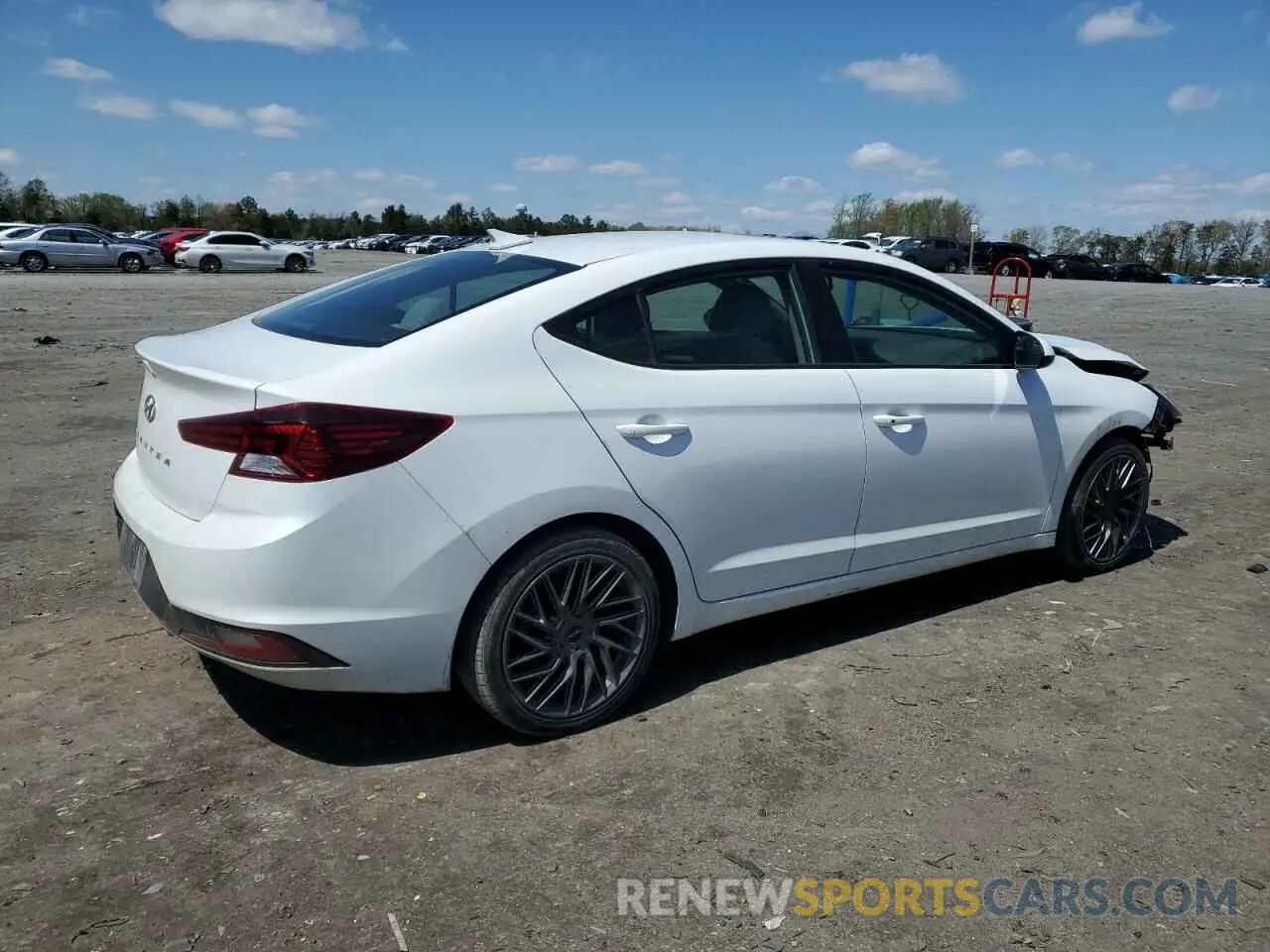 3 Photograph of a damaged car 5NPD84LF7LH516025 HYUNDAI ELANTRA 2020