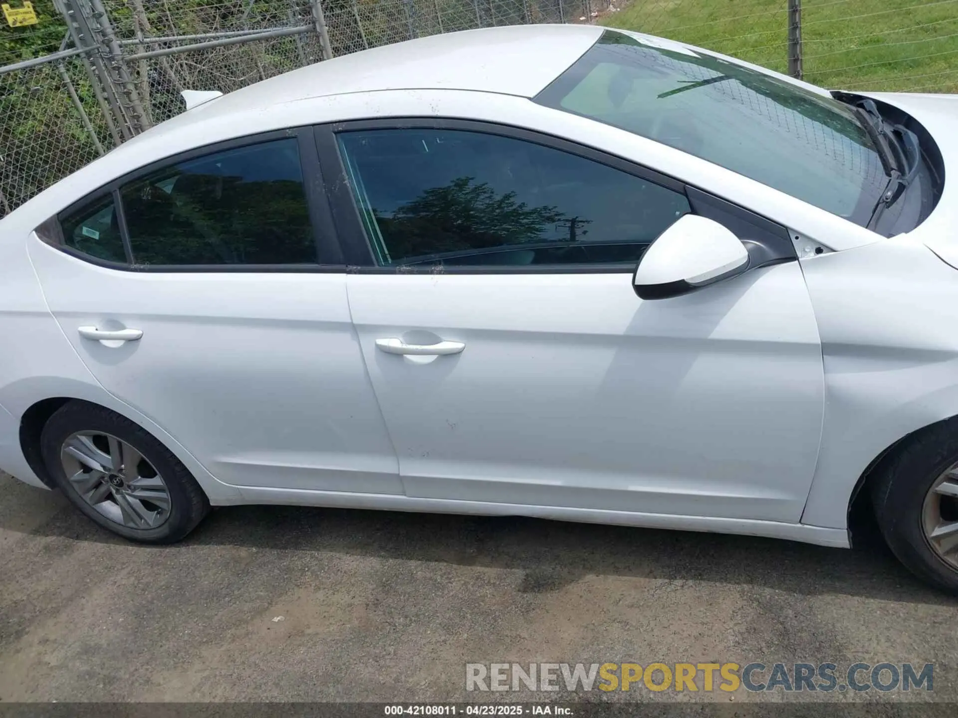 13 Фотография поврежденного автомобиля 5NPD84LF7LH528613 HYUNDAI ELANTRA 2020