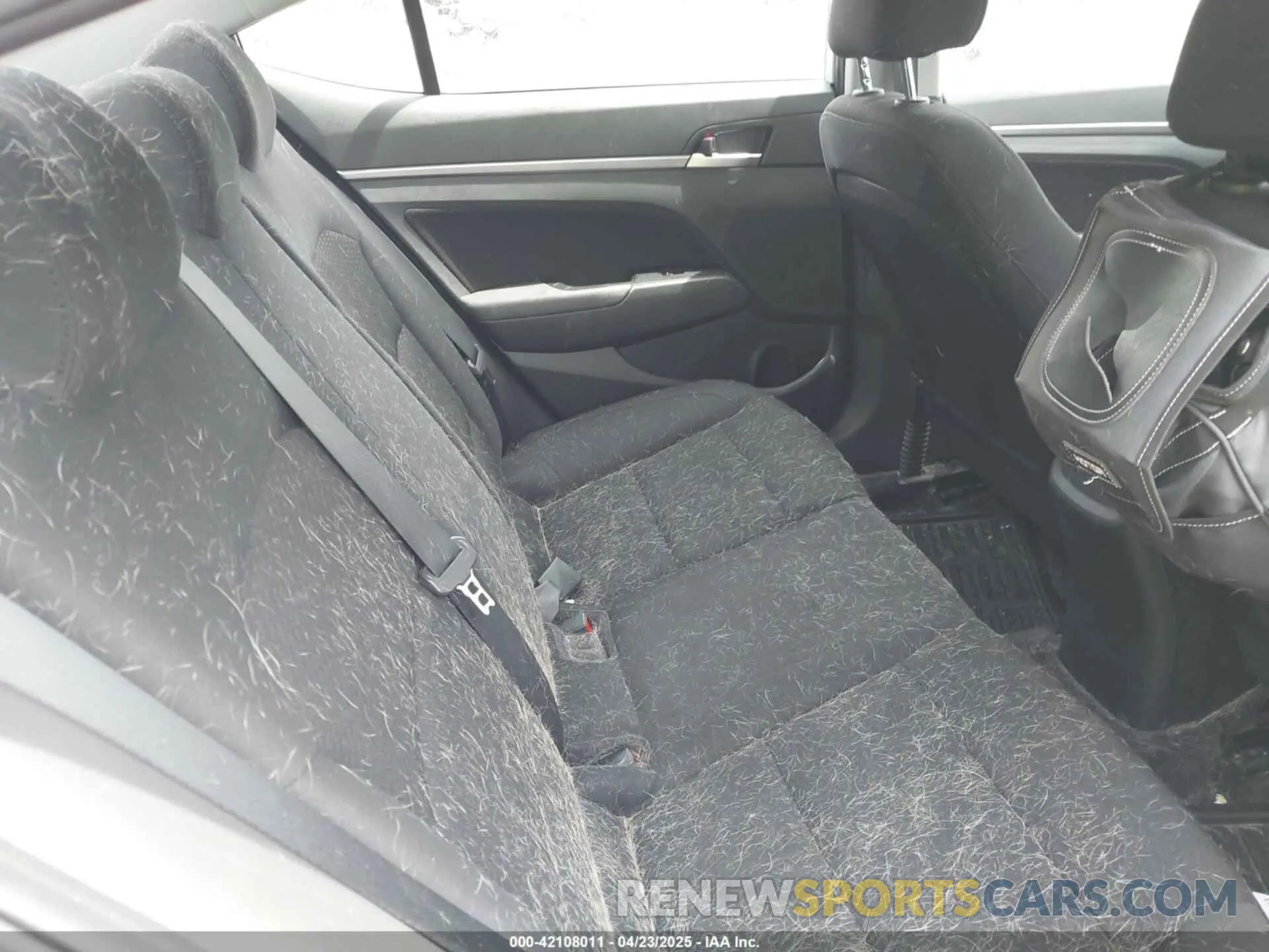 8 Фотография поврежденного автомобиля 5NPD84LF7LH528613 HYUNDAI ELANTRA 2020