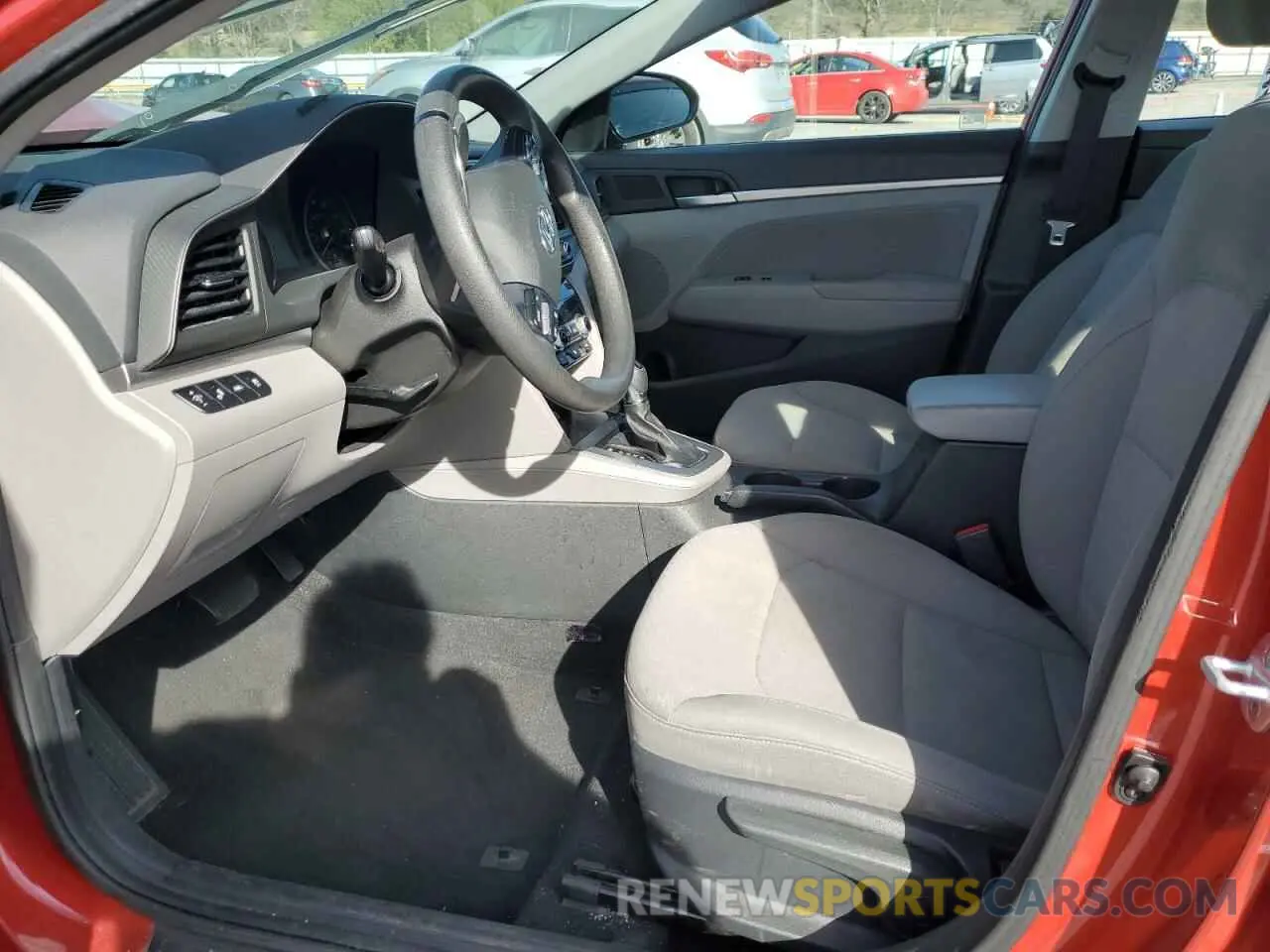 7 Photograph of a damaged car 5NPD84LF7LH538607 HYUNDAI ELANTRA 2020