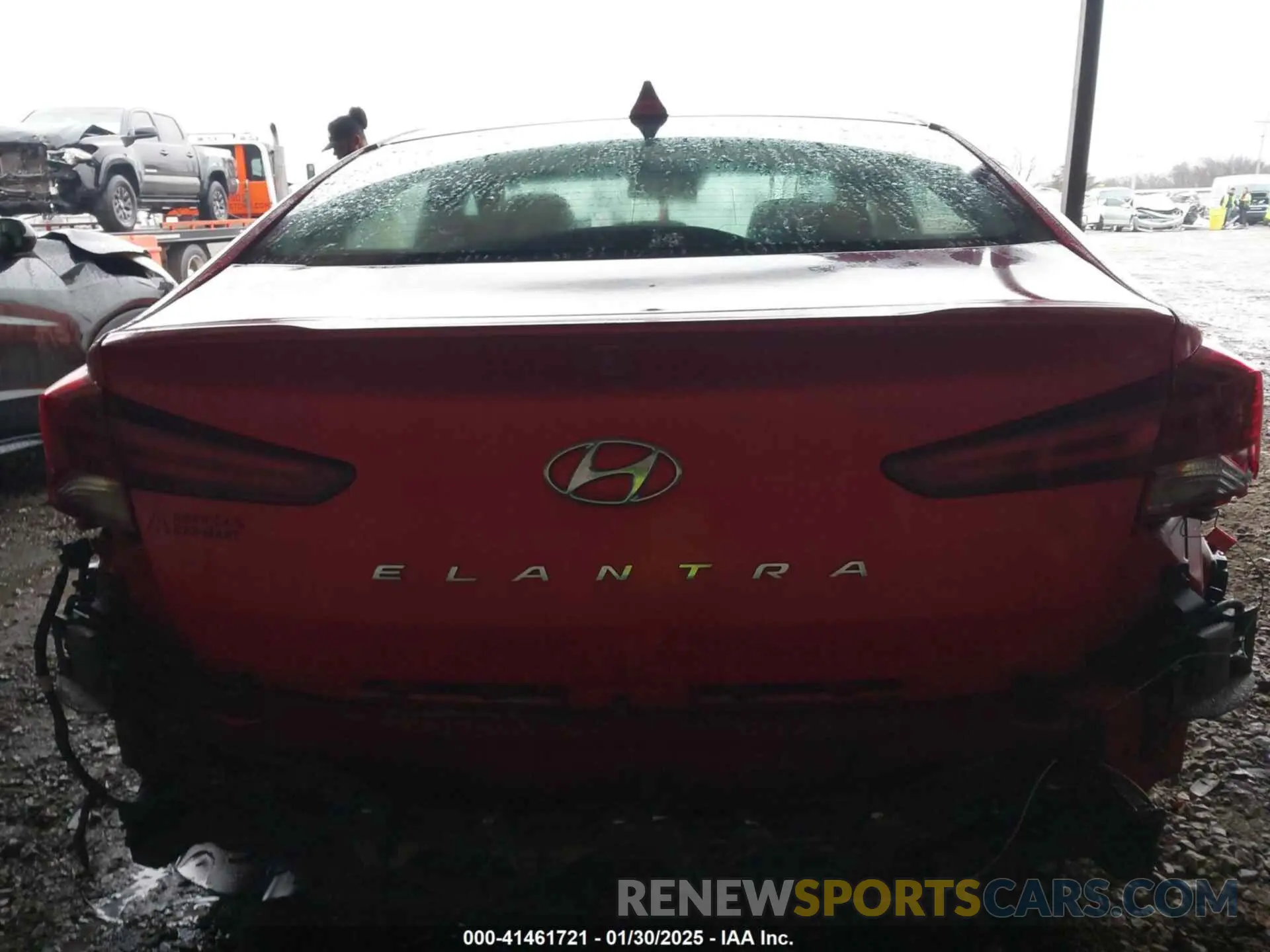 17 Photograph of a damaged car 5NPD84LF7LH551759 HYUNDAI ELANTRA 2020