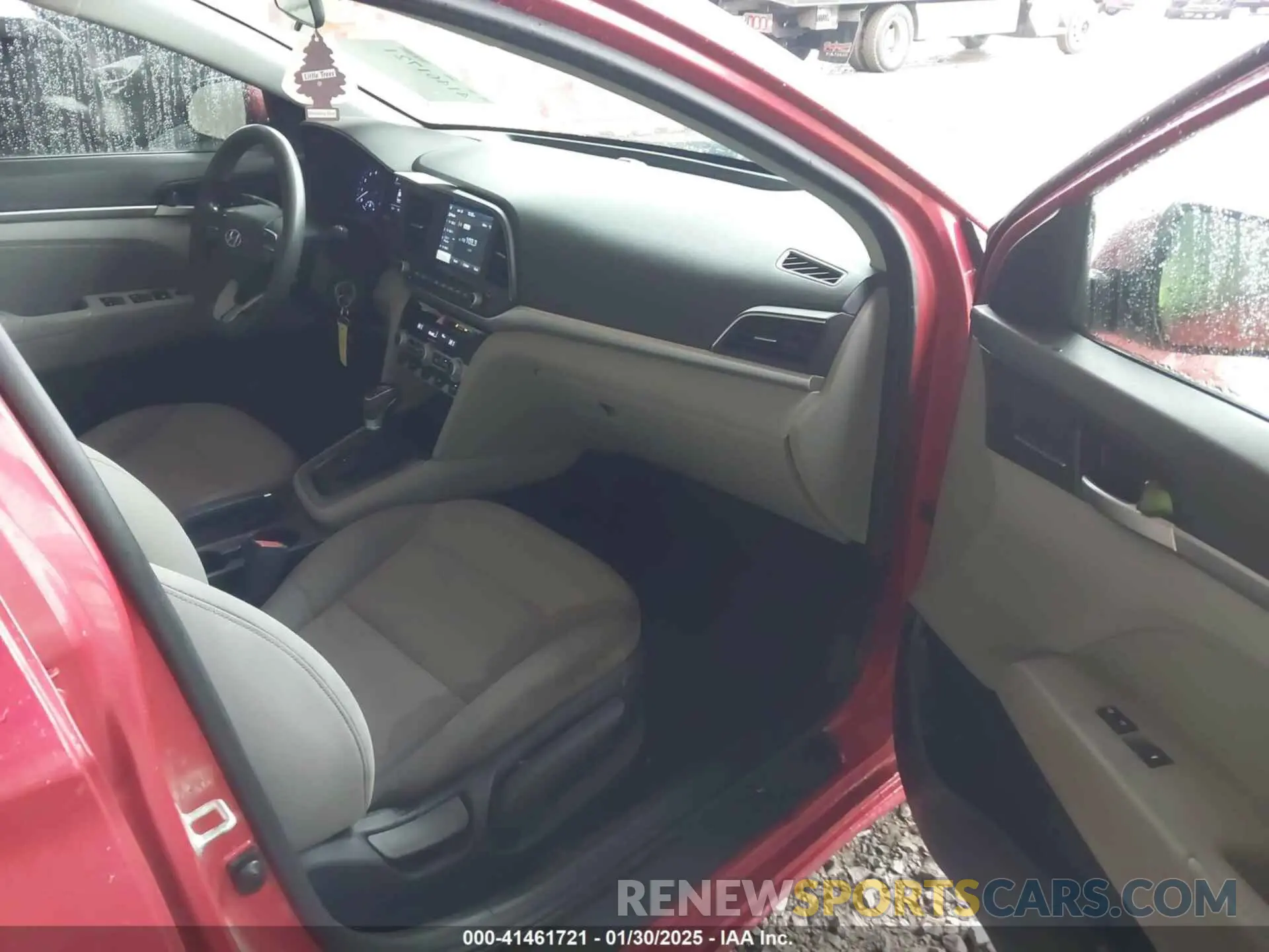 5 Photograph of a damaged car 5NPD84LF7LH551759 HYUNDAI ELANTRA 2020