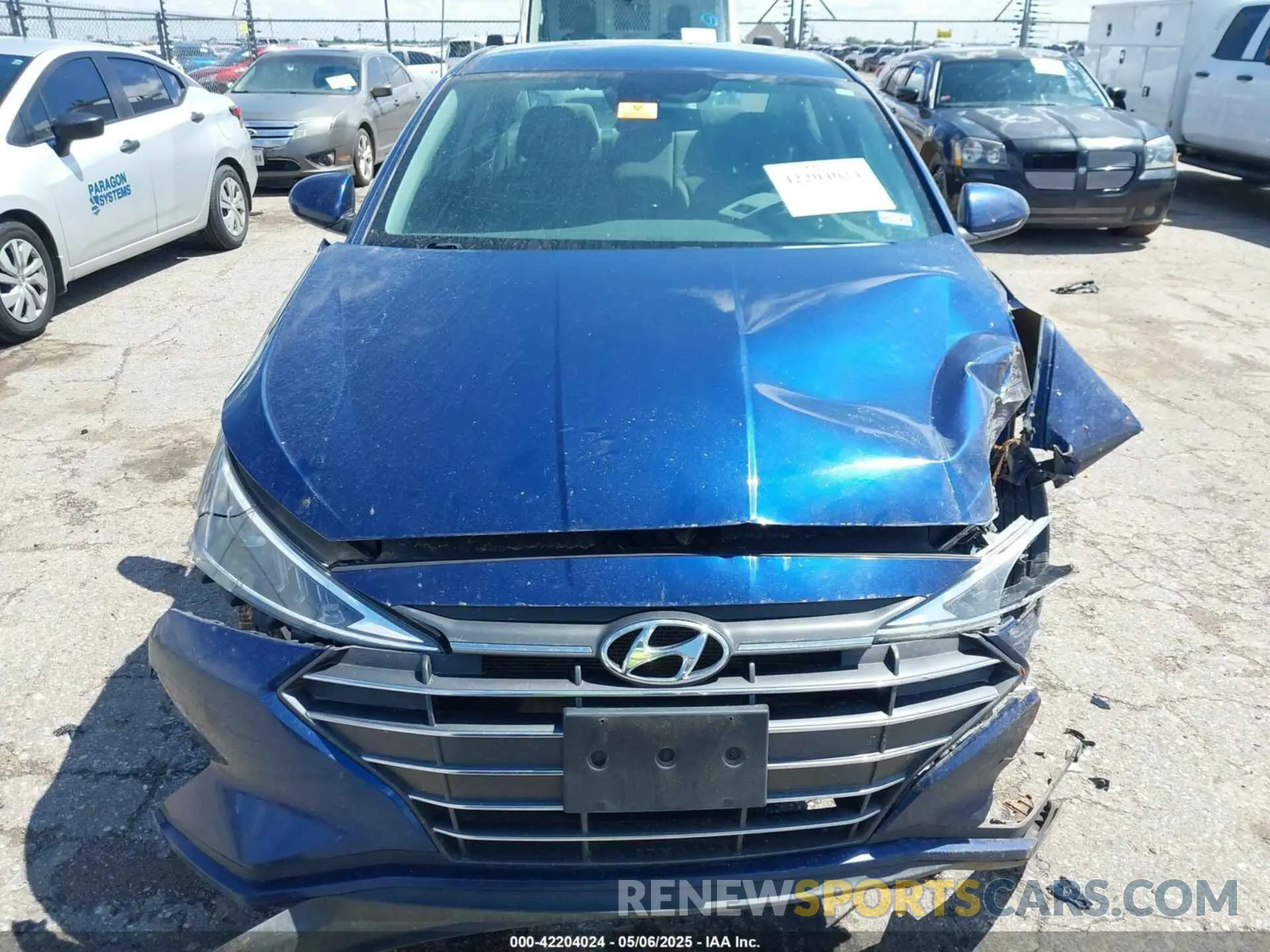 12 Photograph of a damaged car 5NPD84LF7LH559098 HYUNDAI ELANTRA 2020