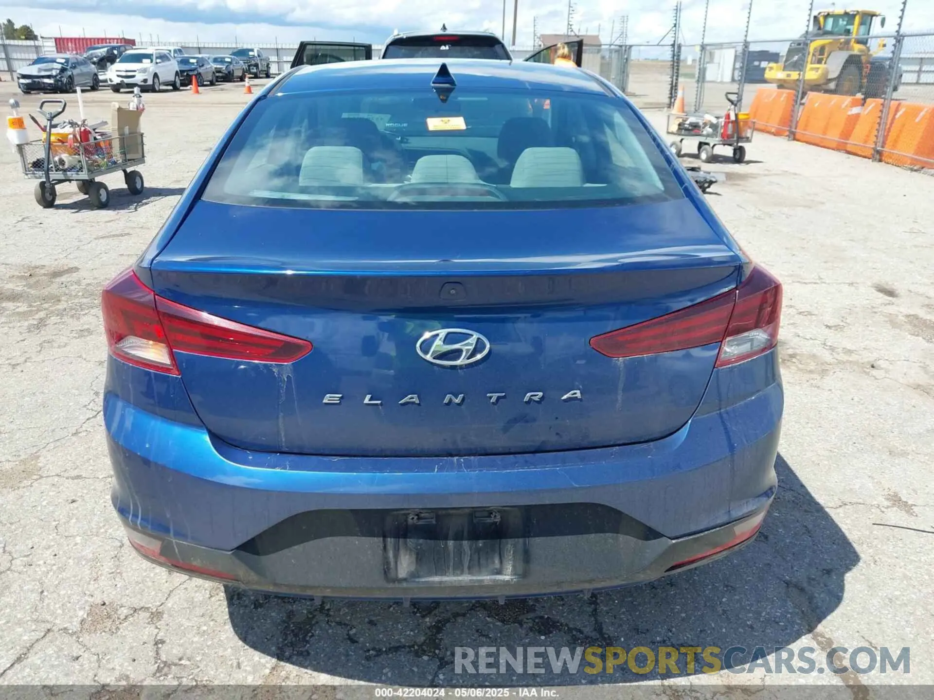 16 Photograph of a damaged car 5NPD84LF7LH559098 HYUNDAI ELANTRA 2020