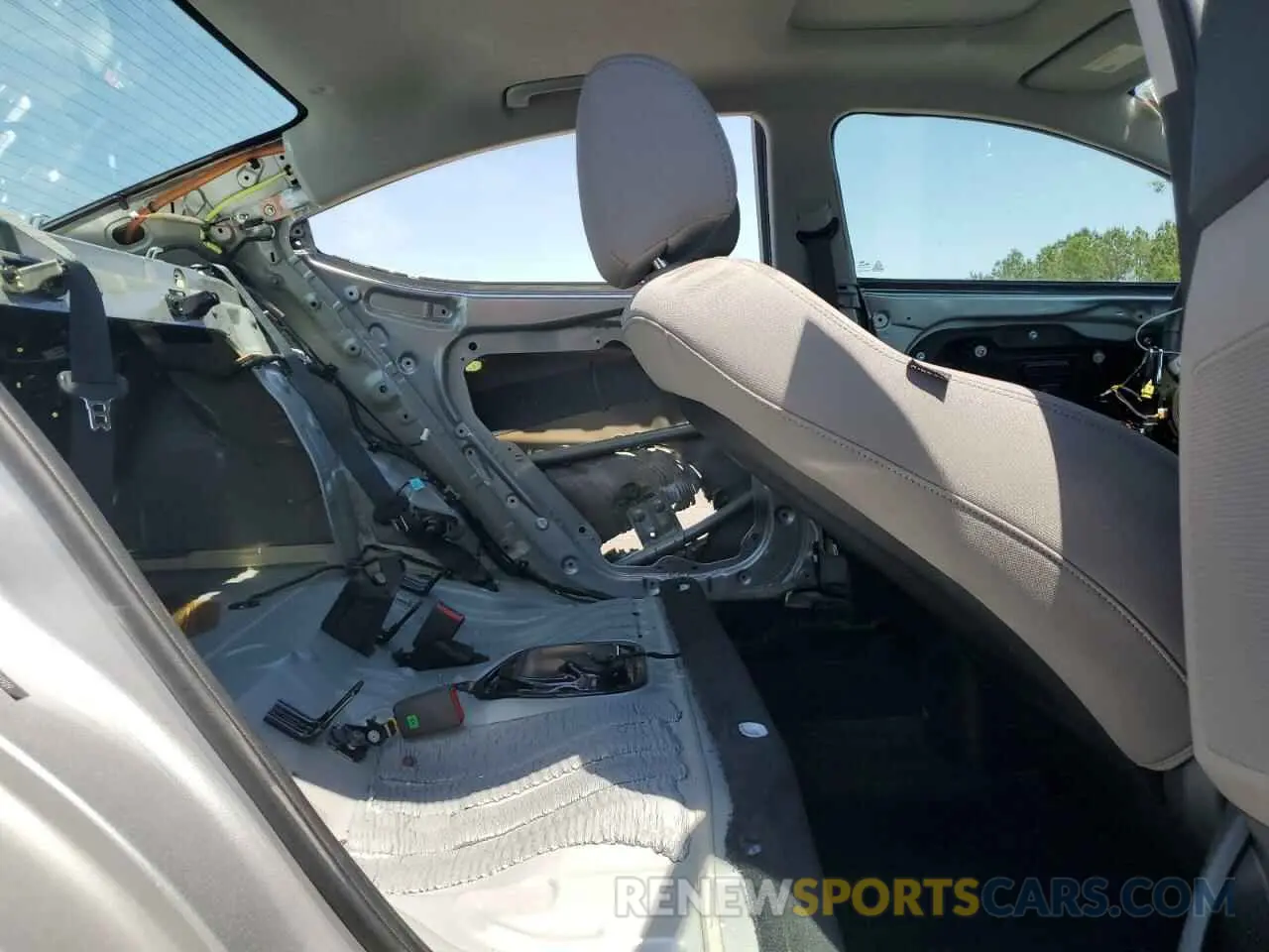10 Photograph of a damaged car 5NPD84LF7LH559909 HYUNDAI ELANTRA 2020