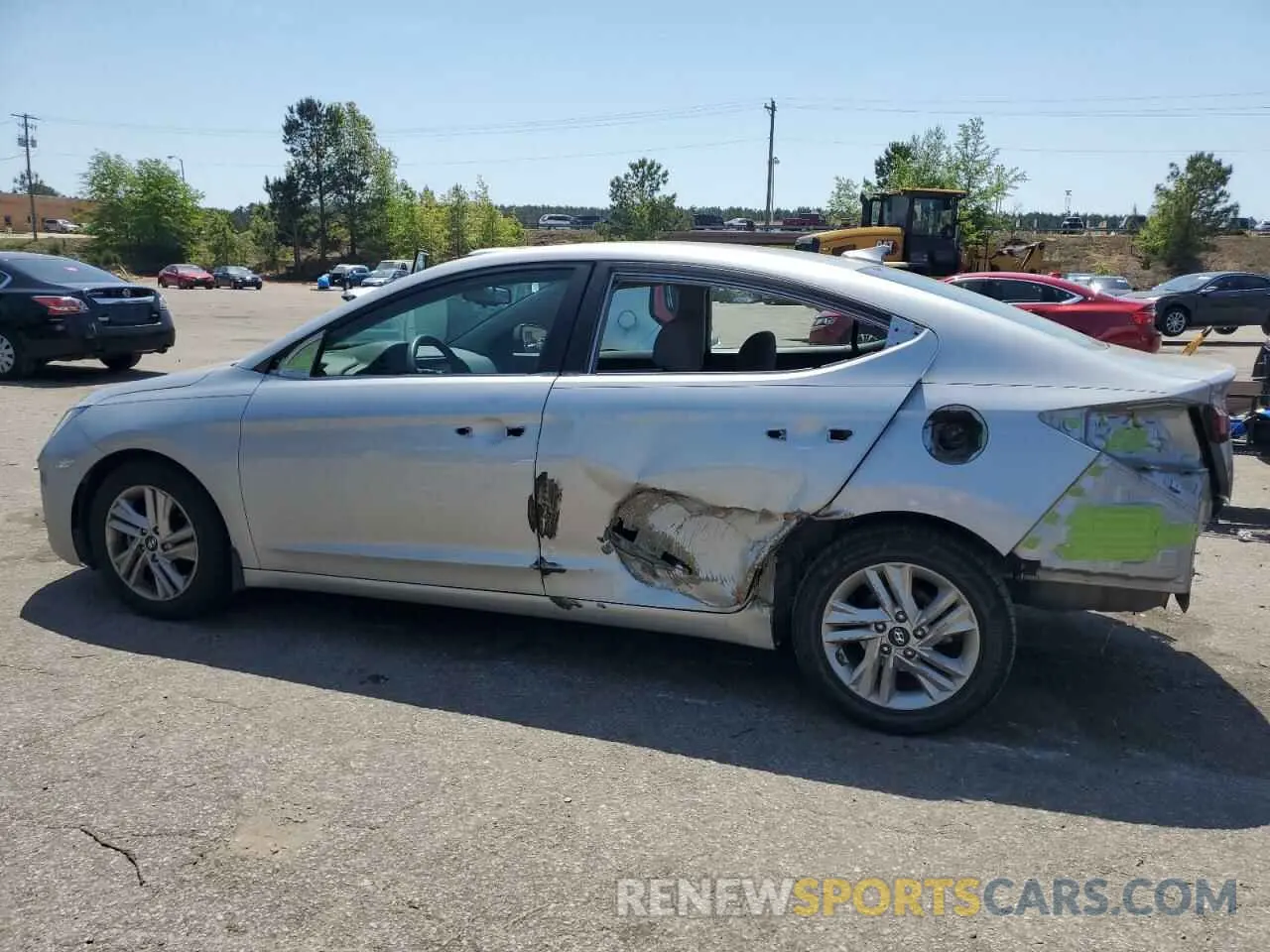 2 Photograph of a damaged car 5NPD84LF7LH559909 HYUNDAI ELANTRA 2020