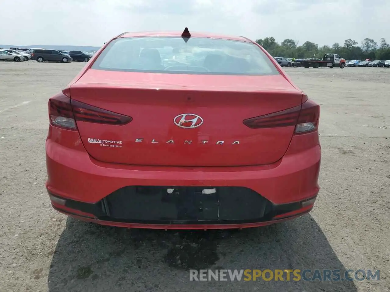 6 Photograph of a damaged car 5NPD84LF7LH573812 HYUNDAI ELANTRA 2020