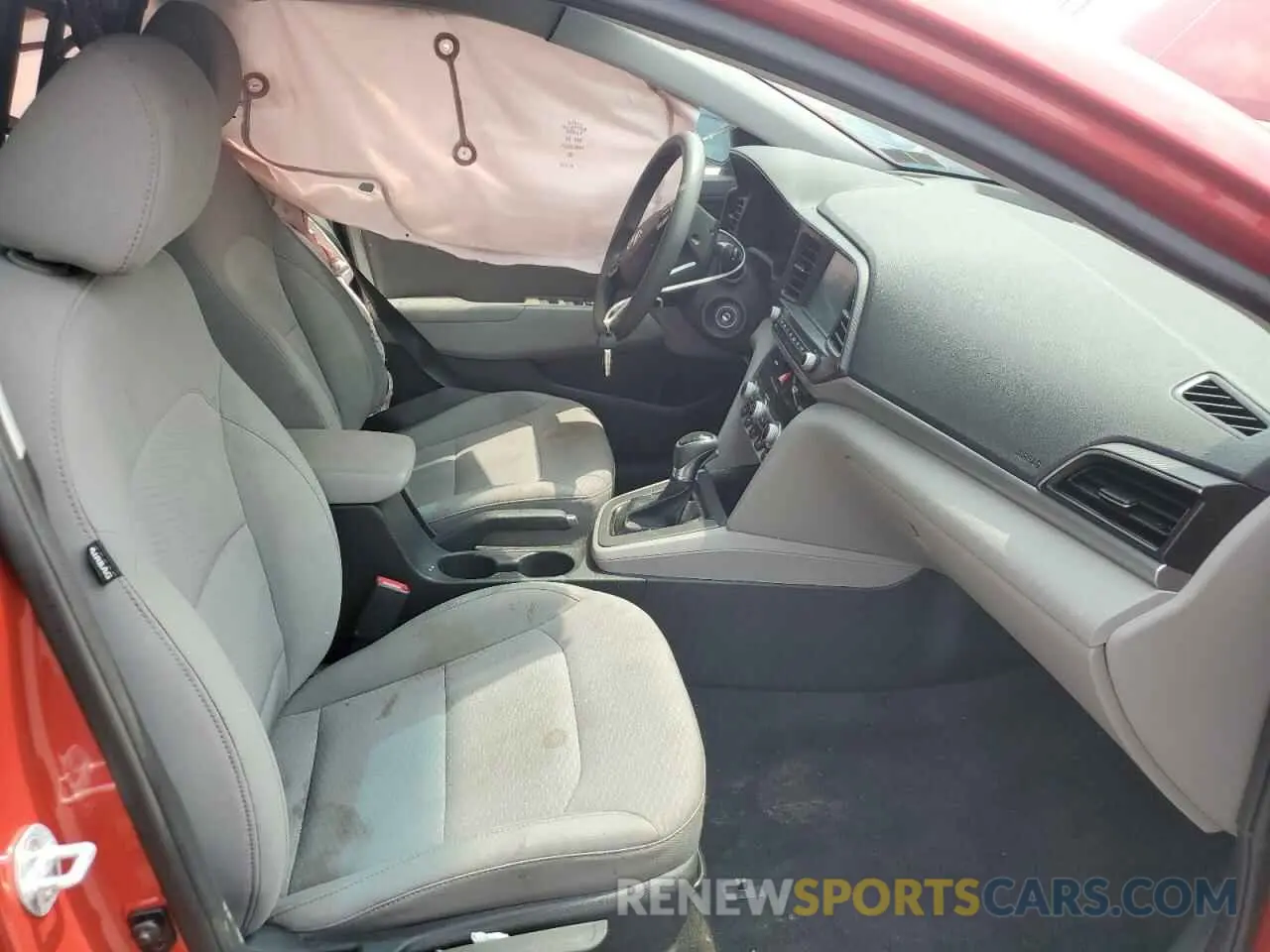 7 Photograph of a damaged car 5NPD84LF7LH573812 HYUNDAI ELANTRA 2020