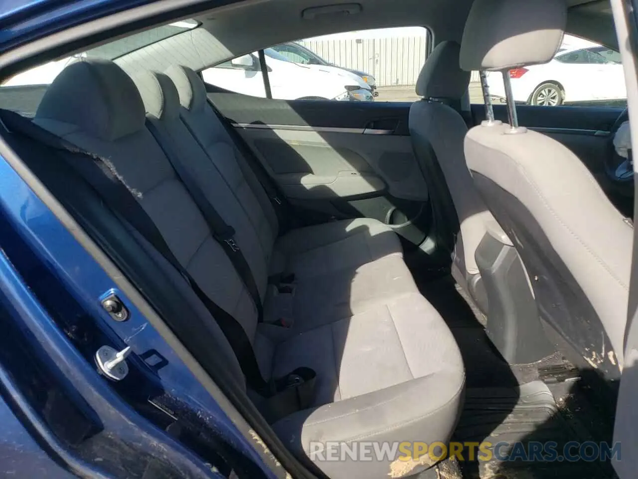 10 Photograph of a damaged car 5NPD84LF7LH578069 HYUNDAI ELANTRA 2020