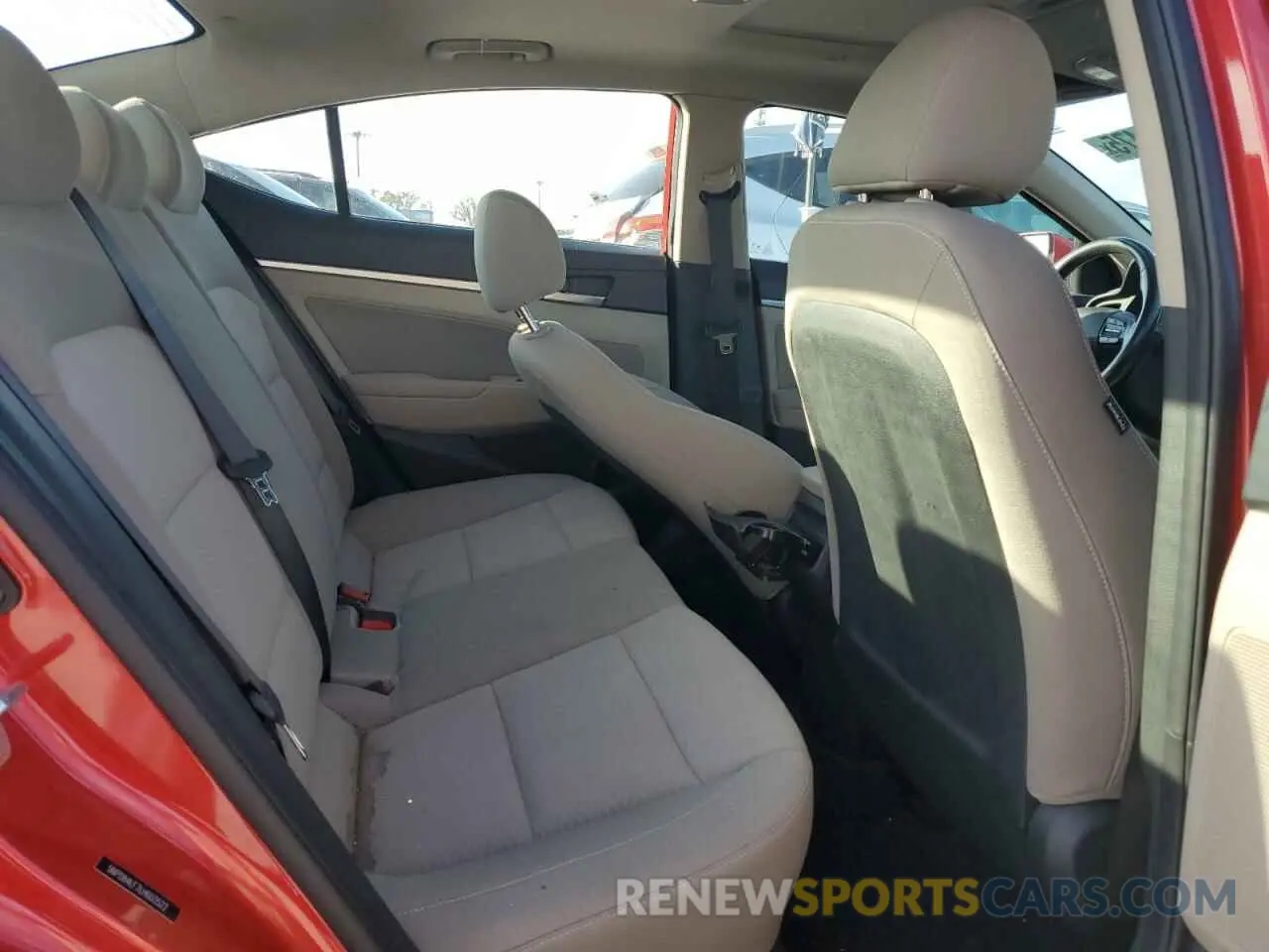 10 Photograph of a damaged car 5NPD84LF7LH603522 HYUNDAI ELANTRA 2020