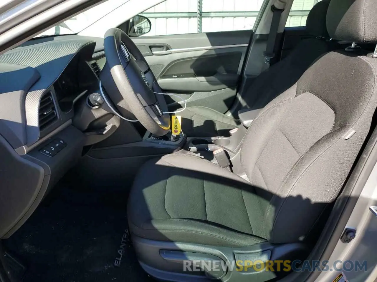 7 Photograph of a damaged car 5NPD84LF7LH606744 HYUNDAI ELANTRA 2020