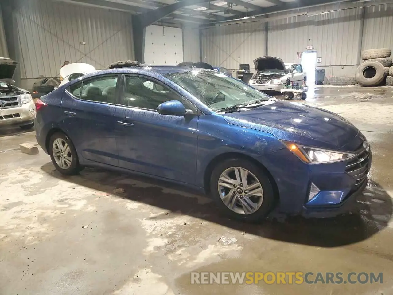 4 Photograph of a damaged car 5NPD84LF7LH620577 HYUNDAI ELANTRA 2020