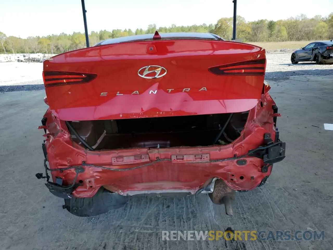6 Photograph of a damaged car 5NPD84LF7LH627030 HYUNDAI ELANTRA 2020