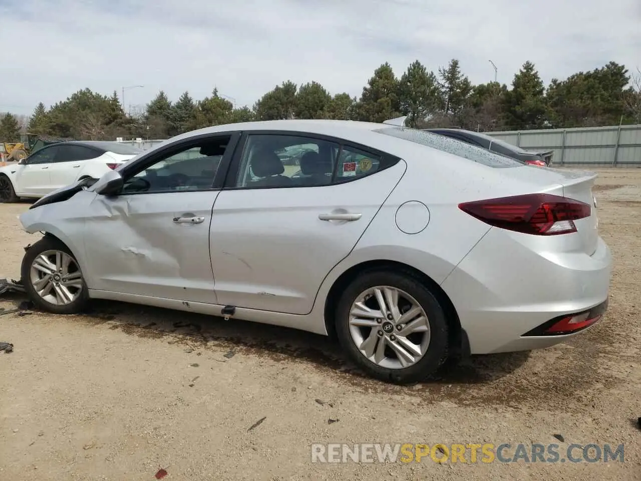 2 Photograph of a damaged car 5NPD84LF8LH523808 HYUNDAI ELANTRA 2020