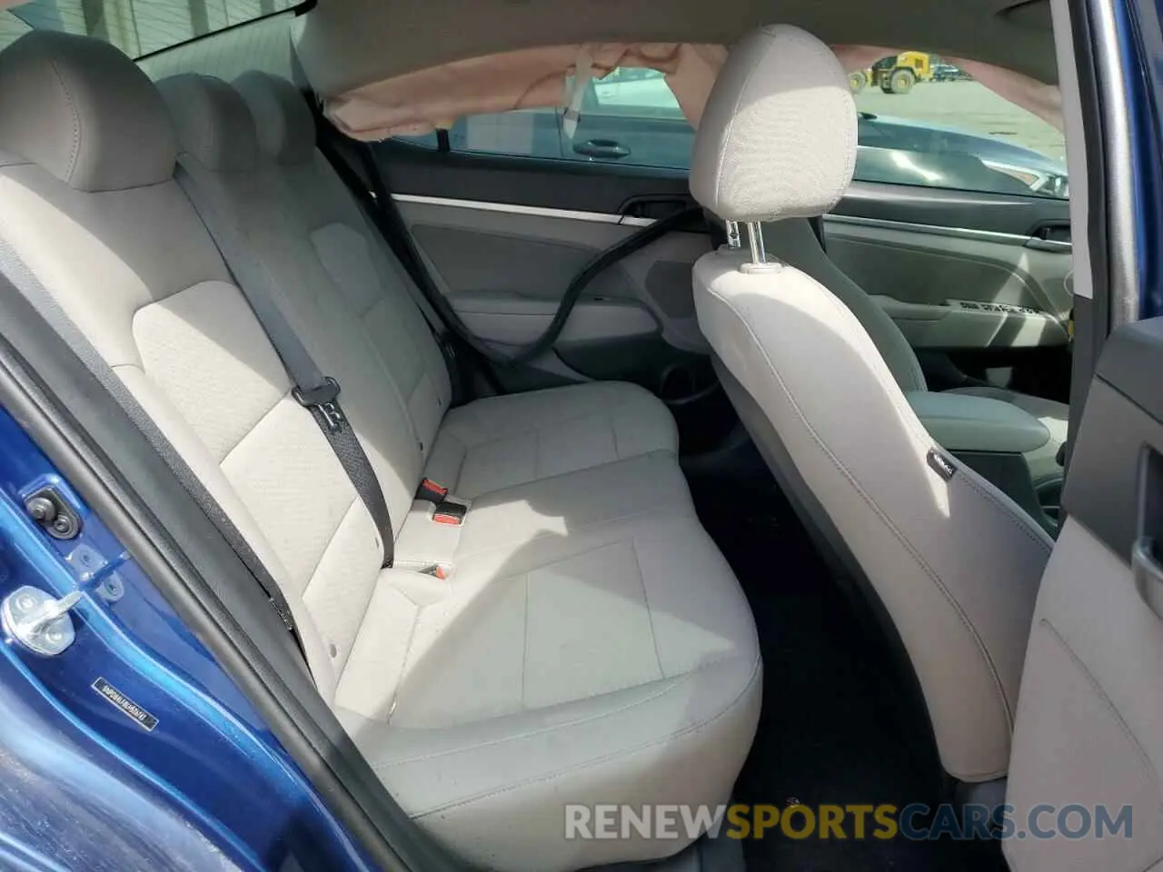10 Photograph of a damaged car 5NPD84LF8LH526742 HYUNDAI ELANTRA 2020