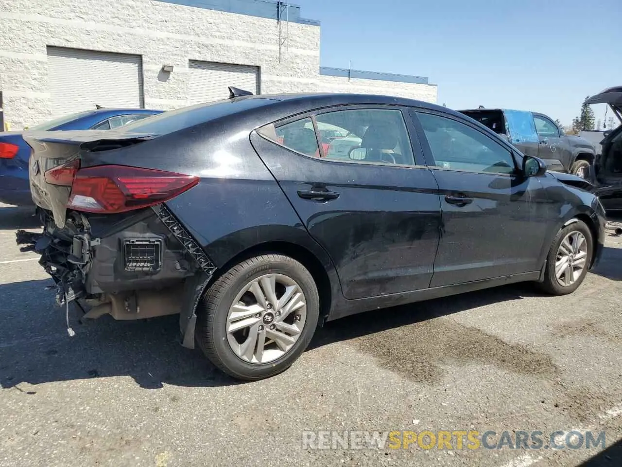 3 Photograph of a damaged car 5NPD84LF8LH537269 HYUNDAI ELANTRA 2020