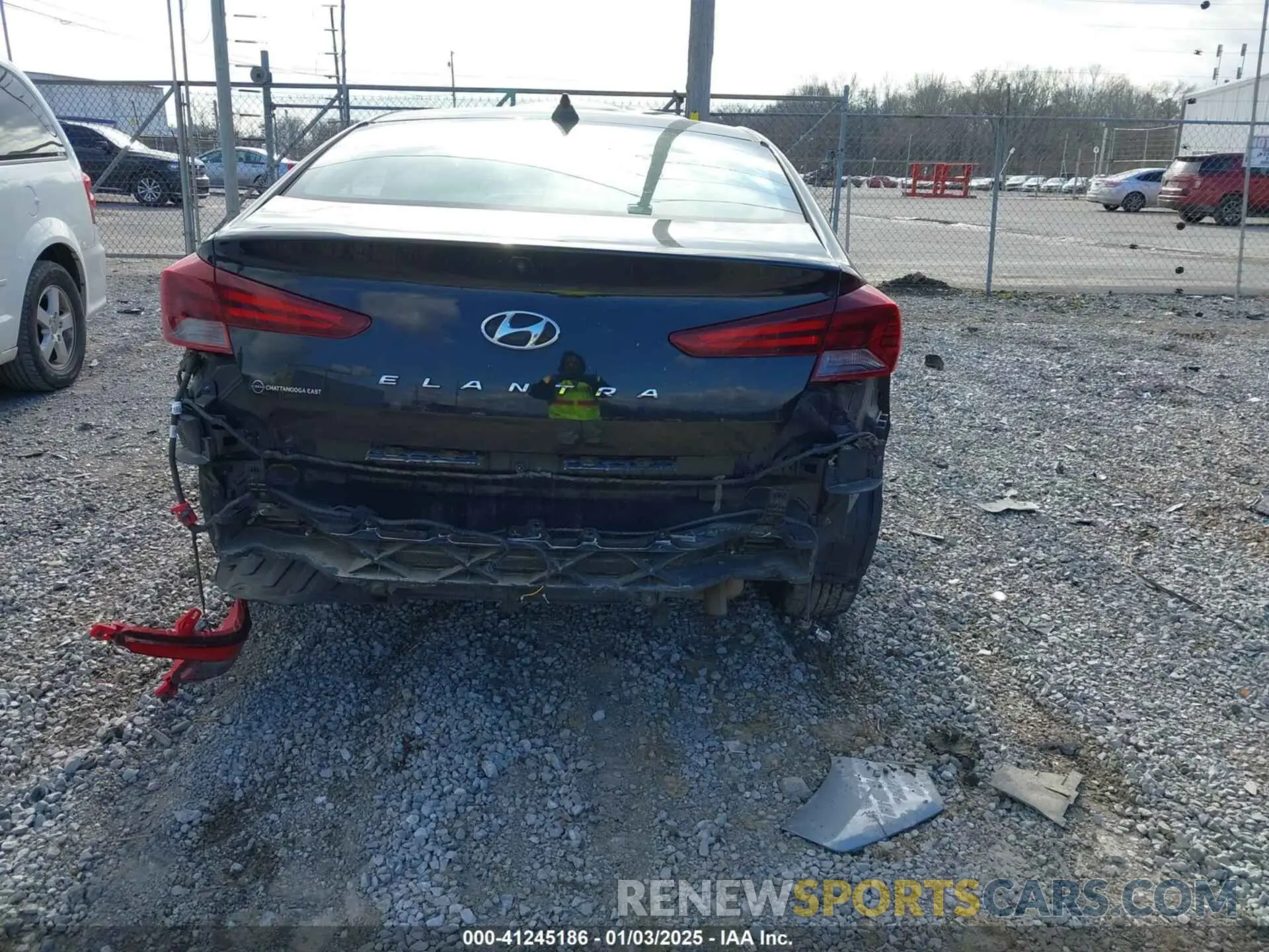 19 Photograph of a damaged car 5NPD84LF8LH558428 HYUNDAI ELANTRA 2020