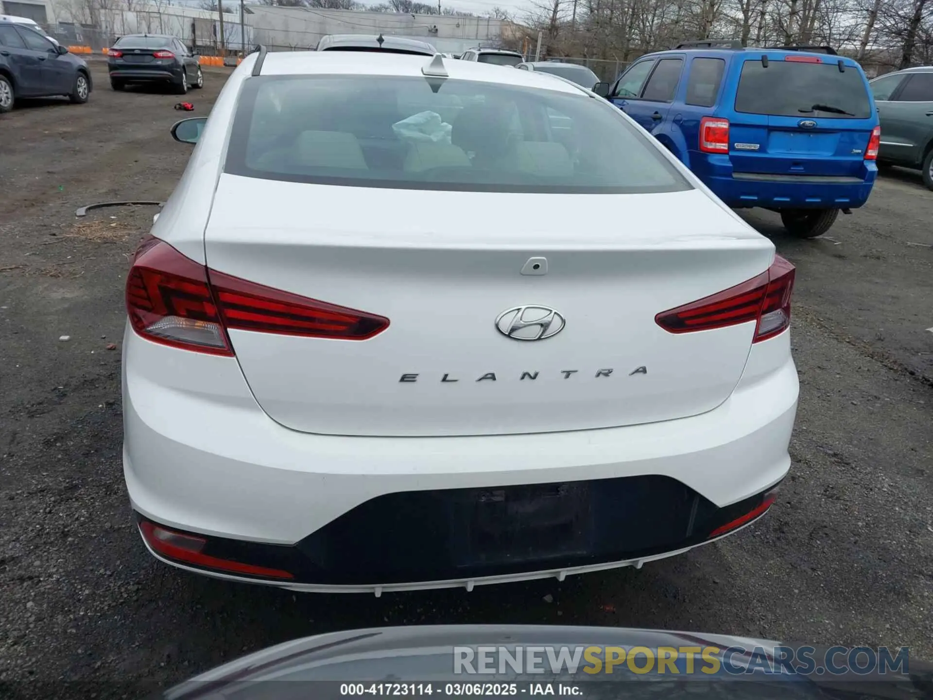 17 Фотография поврежденного автомобиля 5NPD84LF8LH572393 HYUNDAI ELANTRA 2020