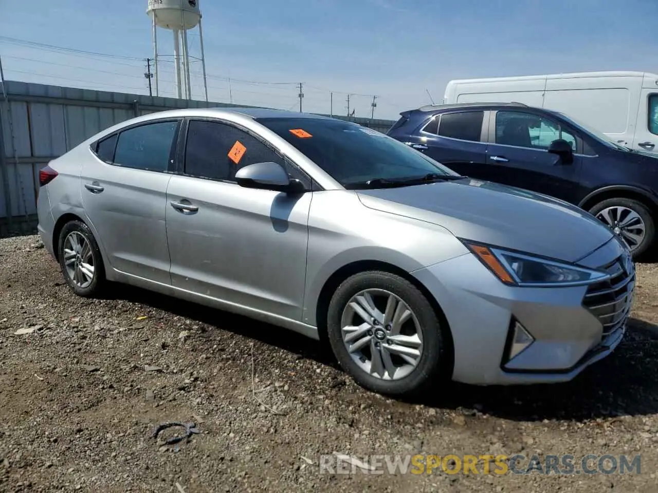 4 Photograph of a damaged car 5NPD84LF8LH575407 HYUNDAI ELANTRA 2020