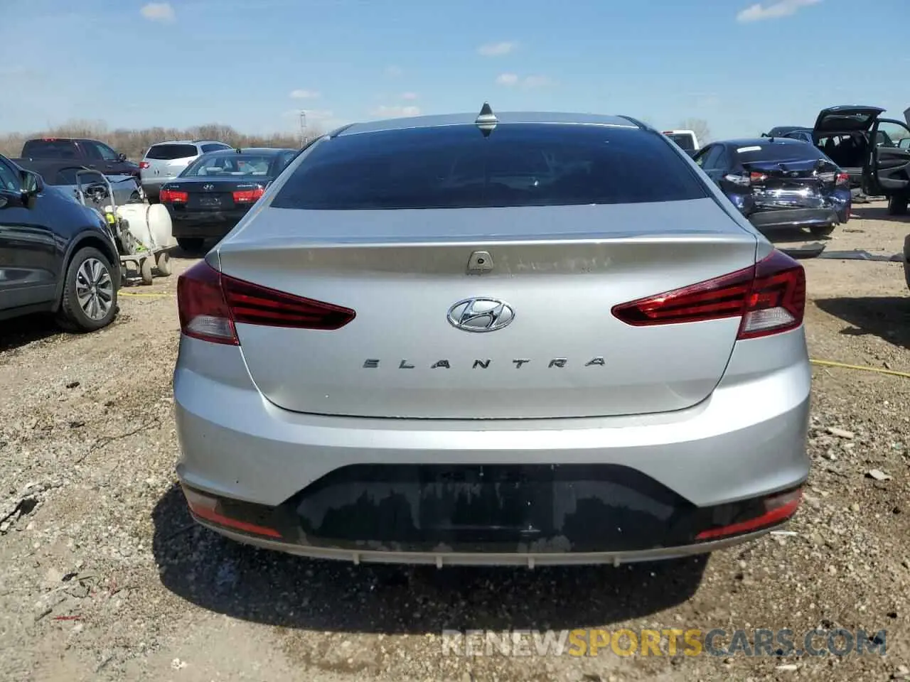 6 Photograph of a damaged car 5NPD84LF8LH575407 HYUNDAI ELANTRA 2020