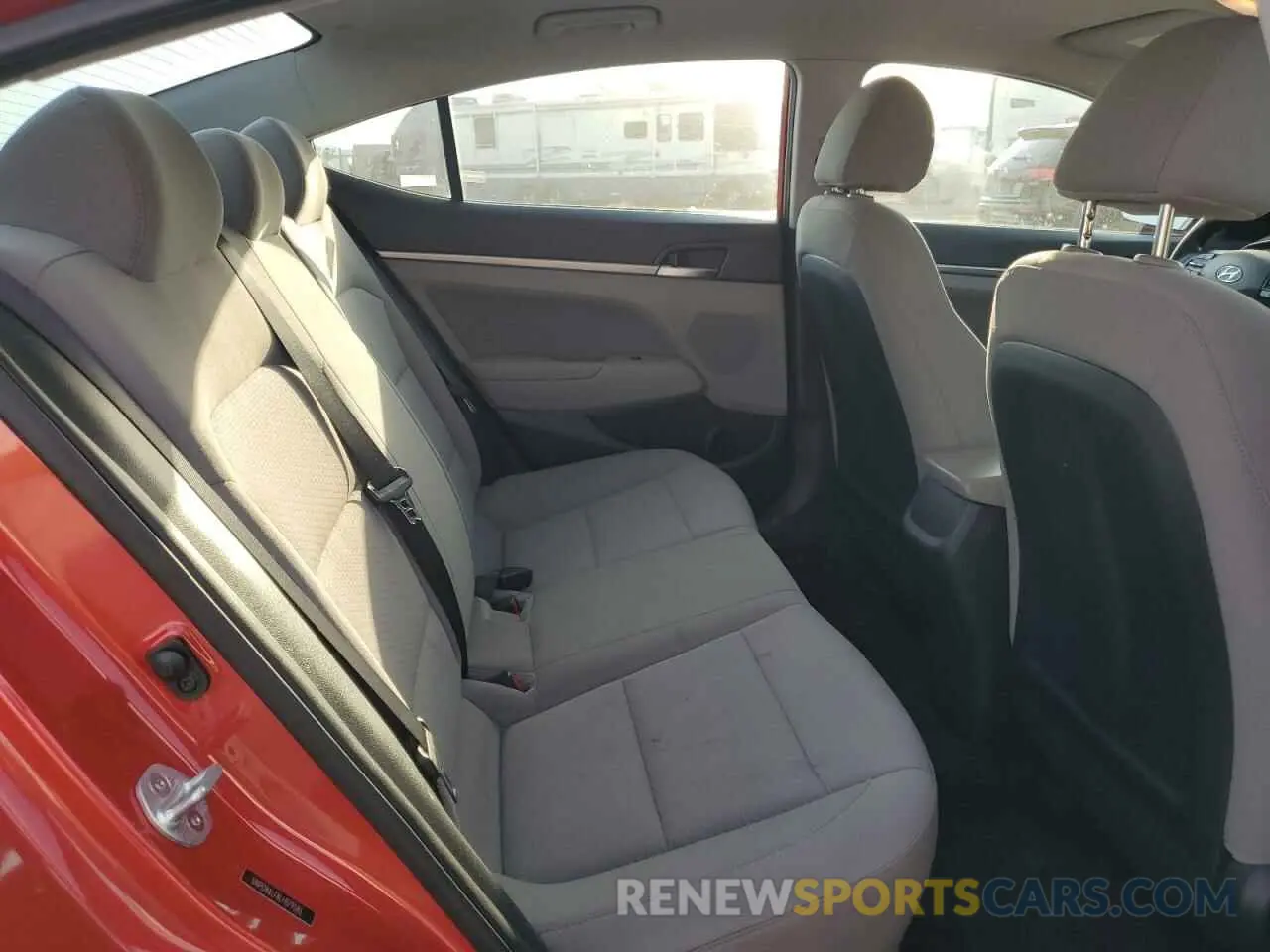 10 Фотография поврежденного автомобиля 5NPD84LF8LH579585 HYUNDAI ELANTRA 2020