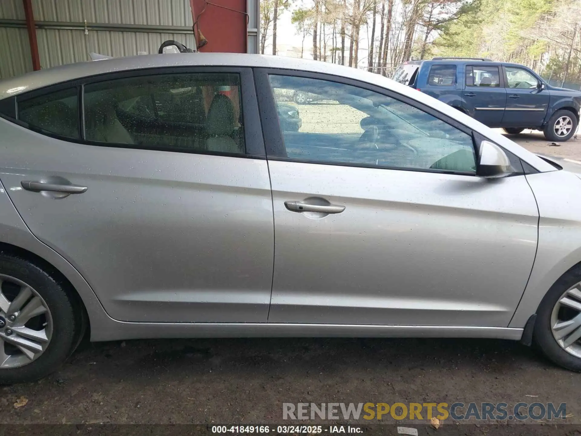 13 Photograph of a damaged car 5NPD84LF8LH622368 HYUNDAI ELANTRA 2020