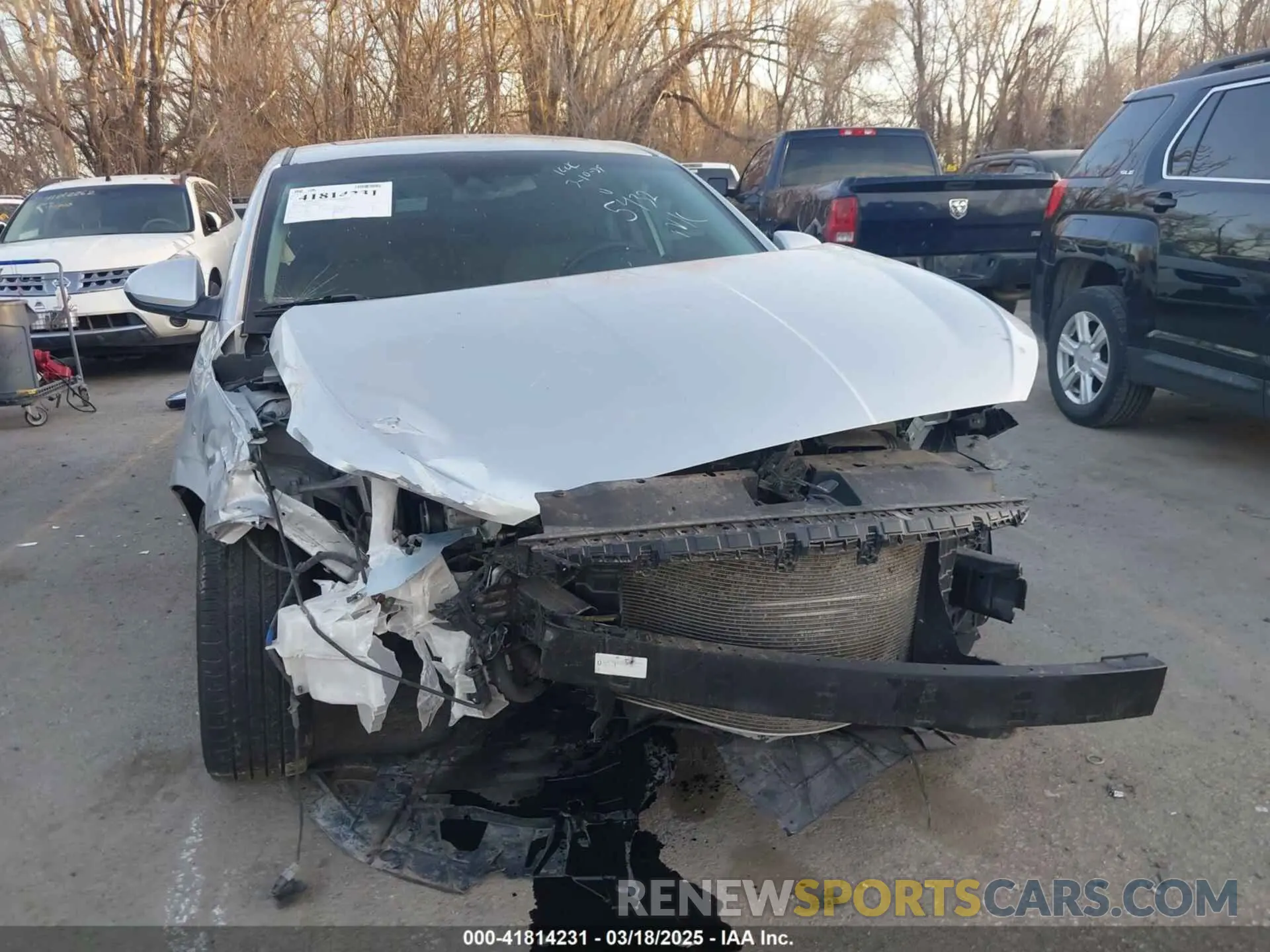 6 Photograph of a damaged car 5NPD84LF9LH505432 HYUNDAI ELANTRA 2020