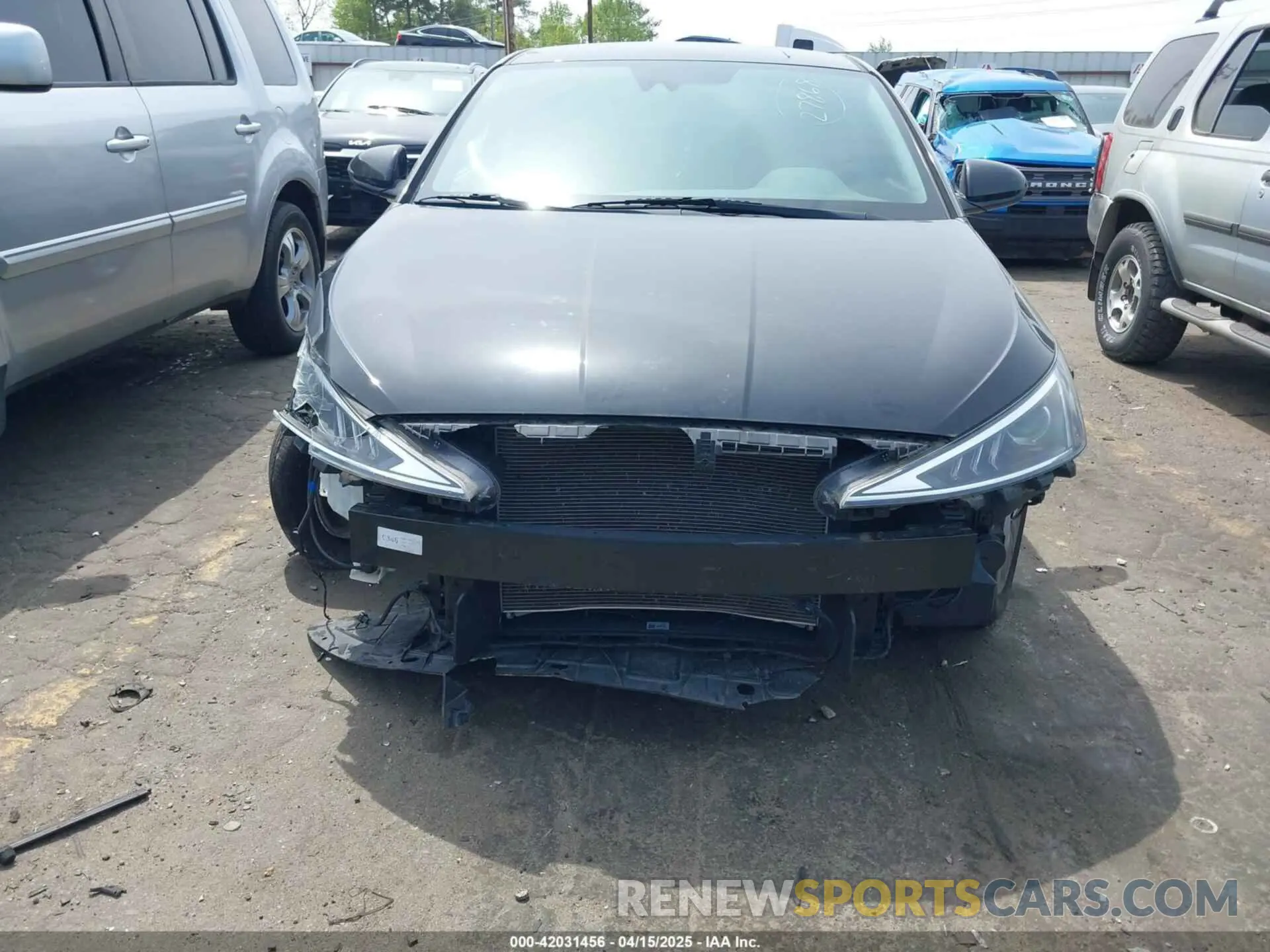 6 Photograph of a damaged car 5NPD84LF9LH532517 HYUNDAI ELANTRA 2020