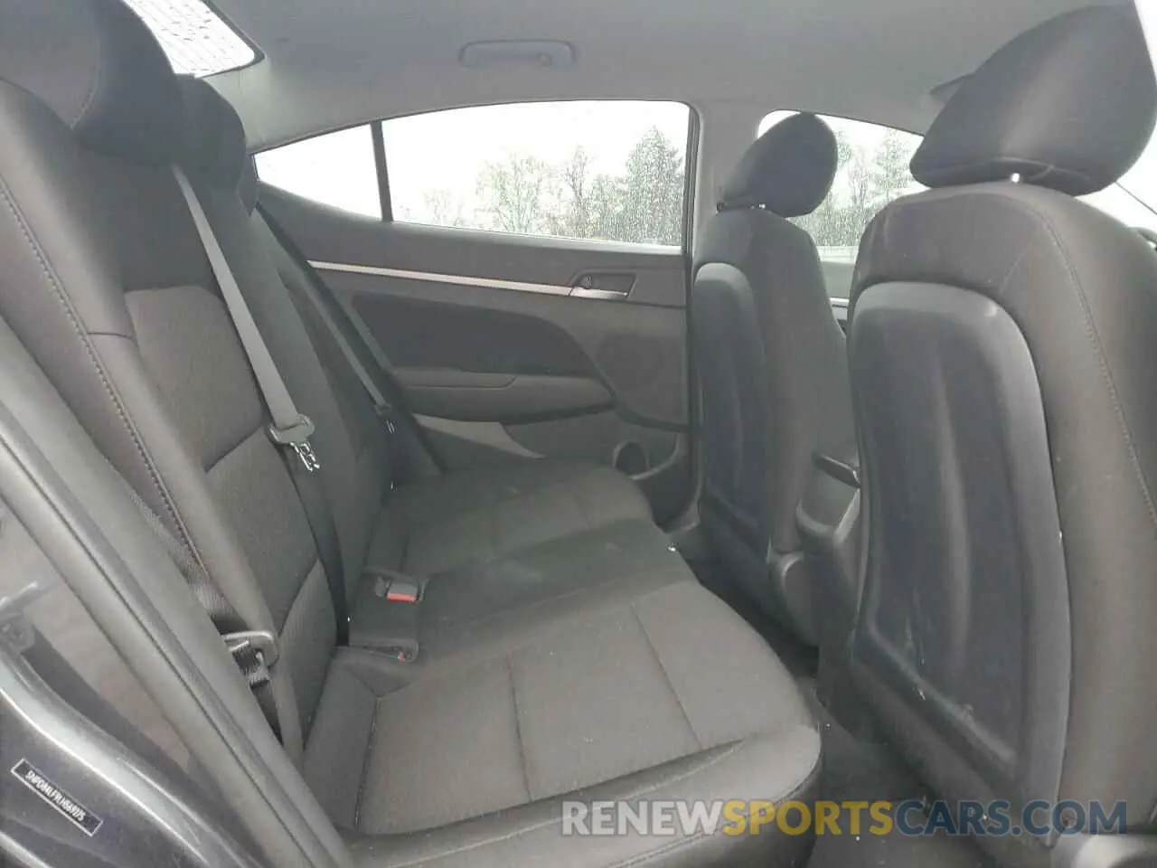 10 Photograph of a damaged car 5NPD84LF9LH569275 HYUNDAI ELANTRA 2020
