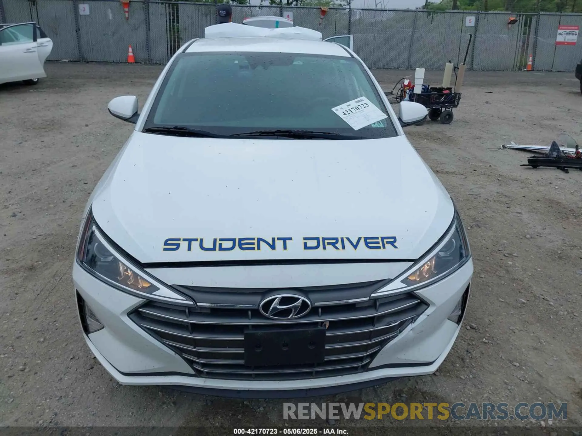 12 Photograph of a damaged car 5NPD84LF9LH599246 HYUNDAI ELANTRA 2020