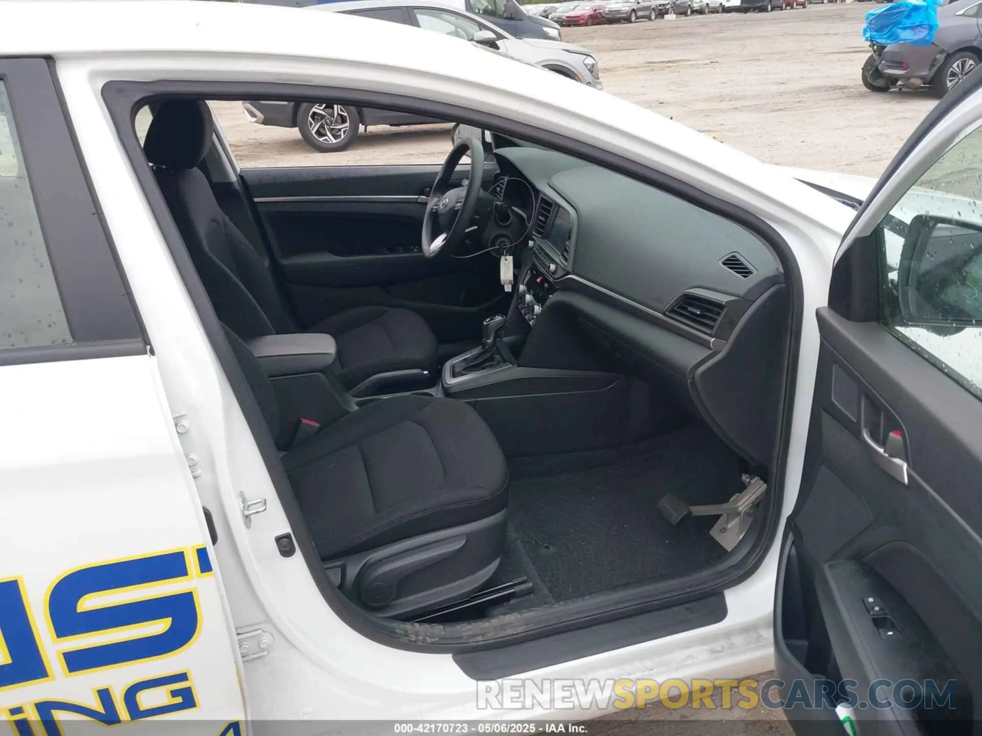 5 Photograph of a damaged car 5NPD84LF9LH599246 HYUNDAI ELANTRA 2020