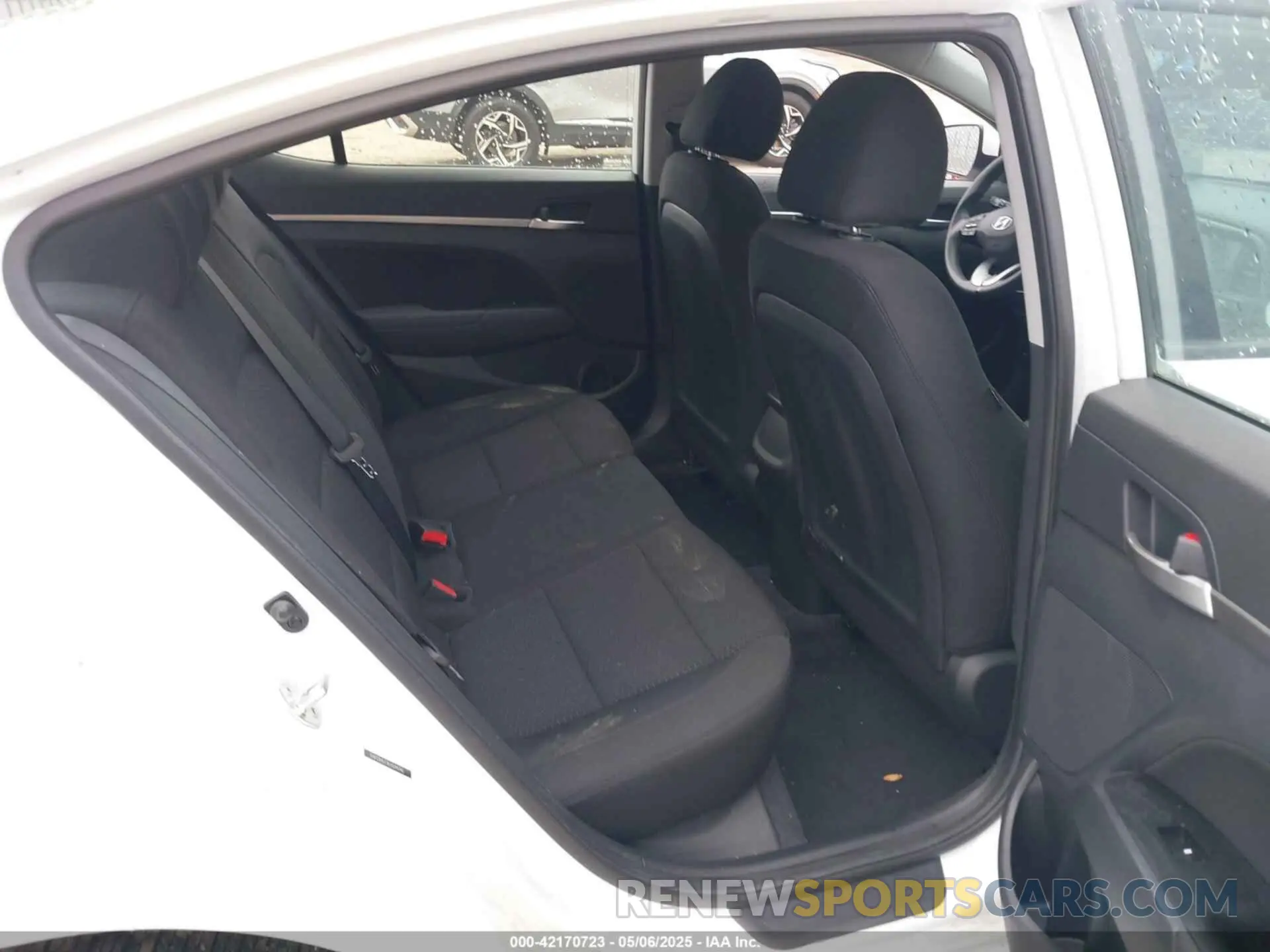 8 Photograph of a damaged car 5NPD84LF9LH599246 HYUNDAI ELANTRA 2020