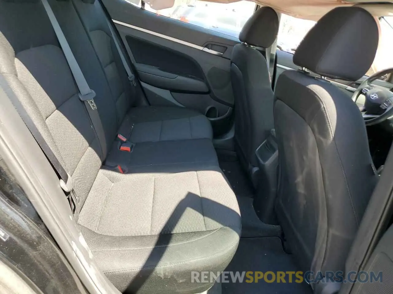 10 Фотография поврежденного автомобиля 5NPD84LF9LH612948 HYUNDAI ELANTRA 2020