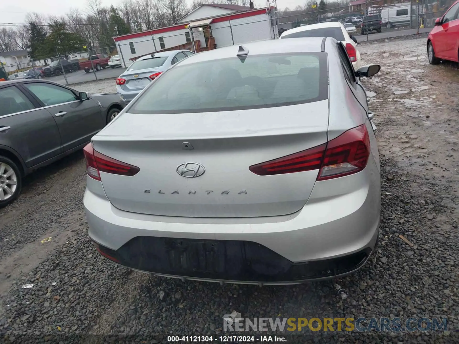 17 Фотография поврежденного автомобиля 5NPD84LFXLH508775 HYUNDAI ELANTRA 2020