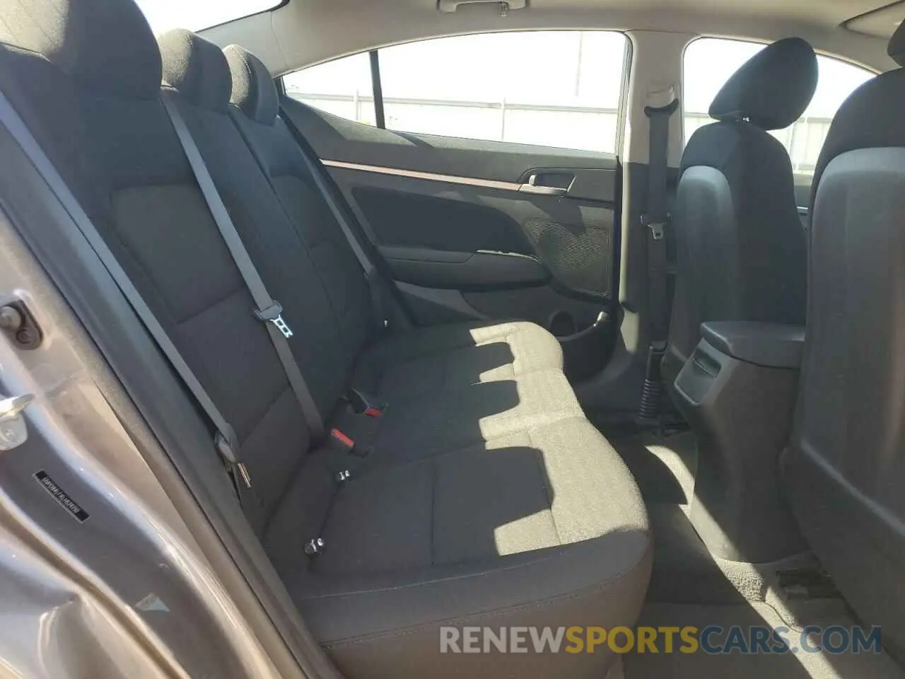 10 Фотография поврежденного автомобиля 5NPD84LFXLH524250 HYUNDAI ELANTRA 2020
