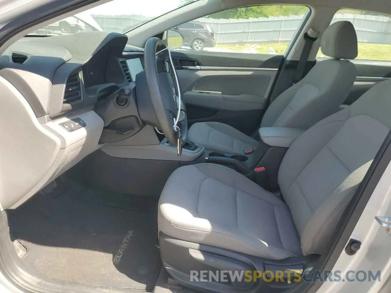 7 Photograph of a damaged car 5NPD84LFXLH530114 HYUNDAI ELANTRA 2020