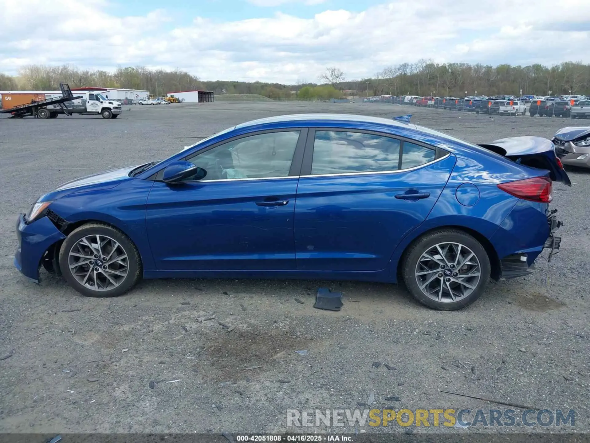 15 Photograph of a damaged car 5NPD84LFXLH537113 HYUNDAI ELANTRA 2020