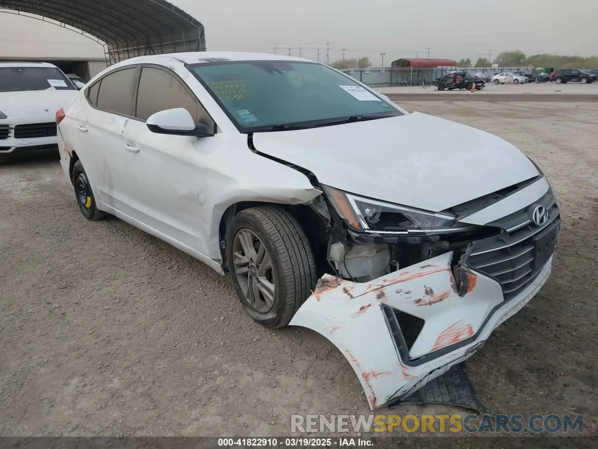 1 Photograph of a damaged car 5NPD84LFXLH557474 HYUNDAI ELANTRA 2020