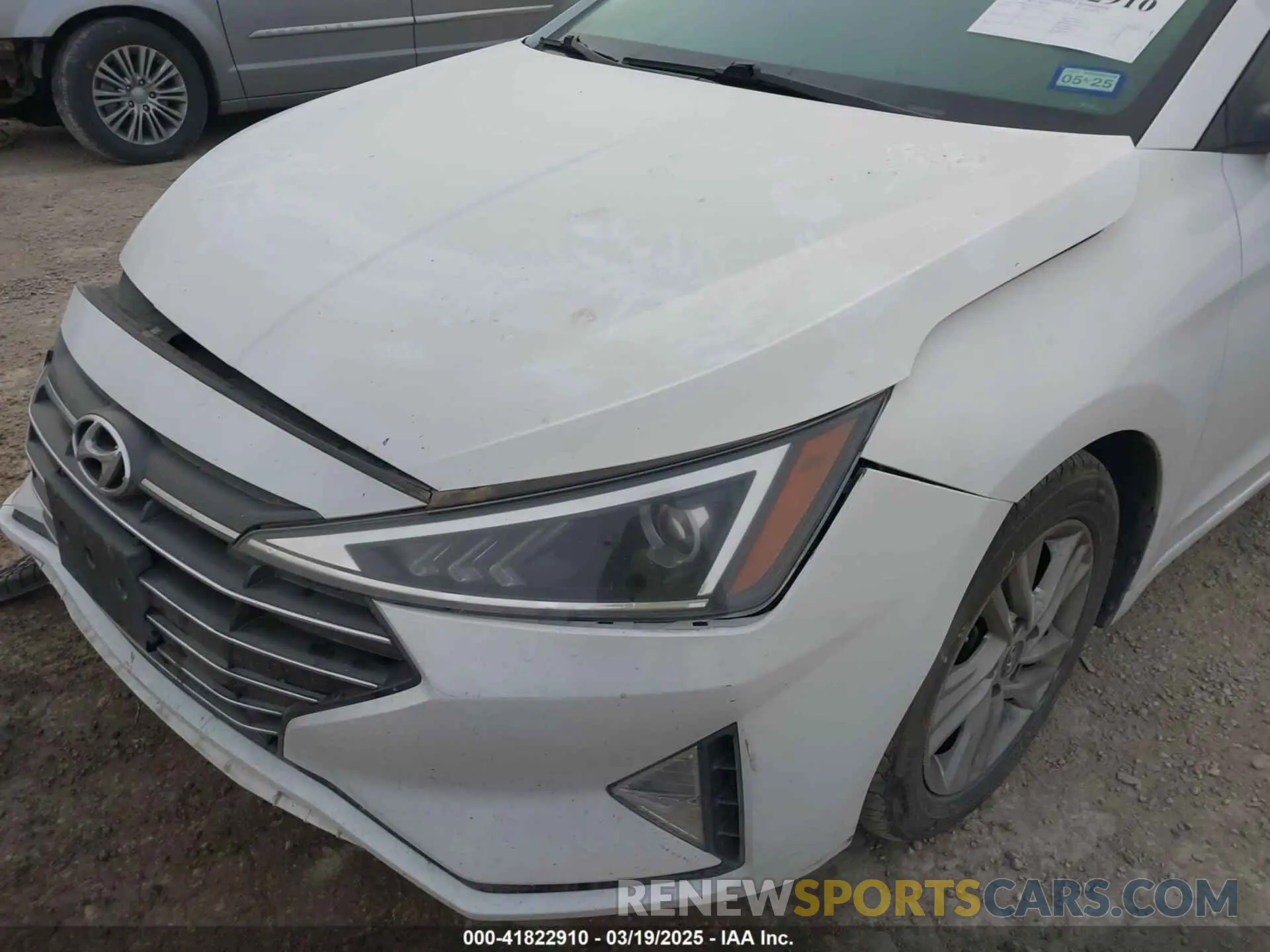 20 Photograph of a damaged car 5NPD84LFXLH557474 HYUNDAI ELANTRA 2020